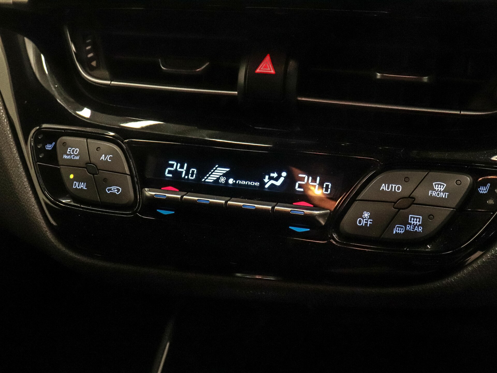Toyota C-HR 2017 18