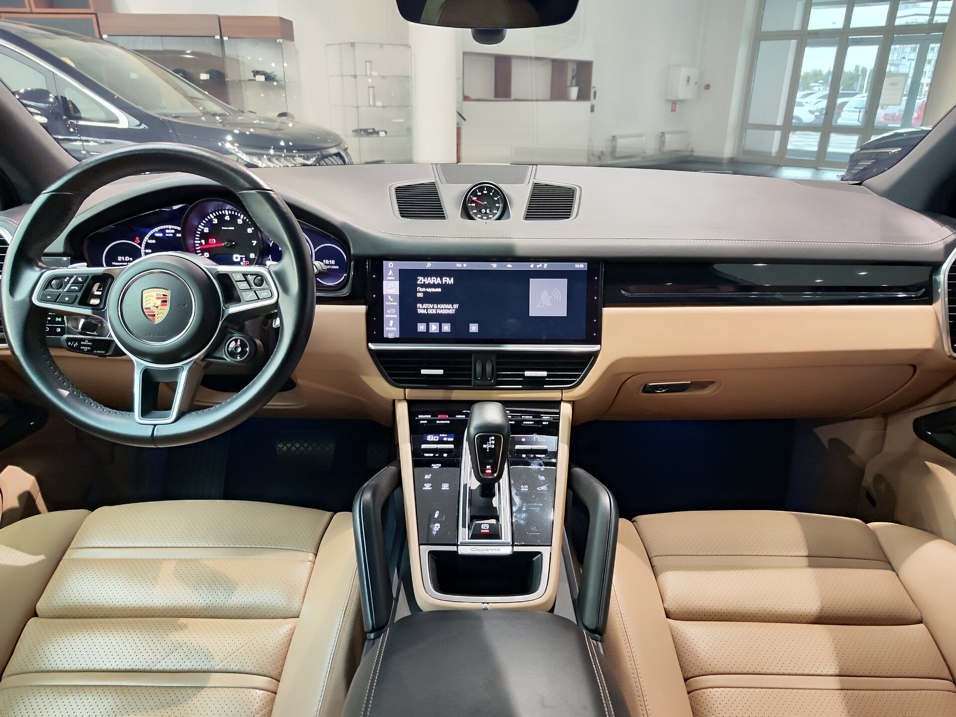 Автомобиль Porsche Cayenne 3.0 AT (340 л.с.) 4WD - 17
