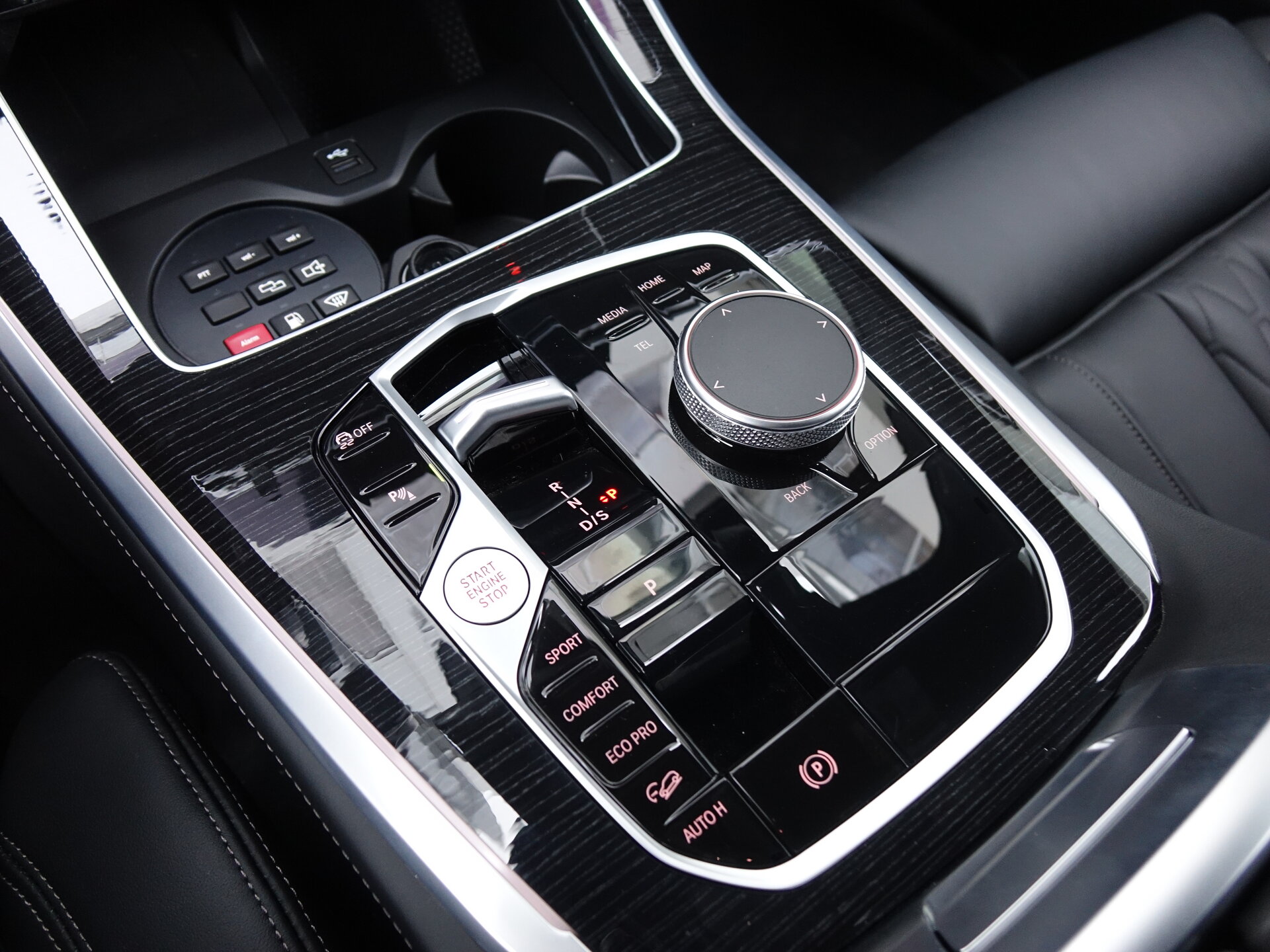 Автомобиль BMW X5 M60i 4.4 AT (530 л.с.) 4WD - 19