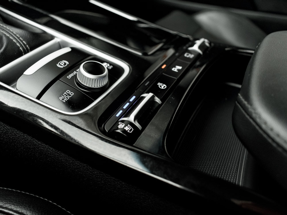 Купить Kia Stinger 2.0 AT (247 л.с.) 4WD, 2018 в Екатеренбурге