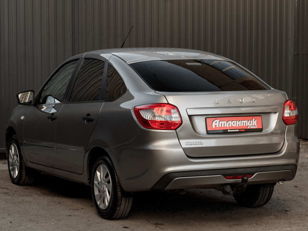 Купить Lada (ВАЗ) Granta 1.6 MT (87 л.с.), 2020 в Екатеренбурге