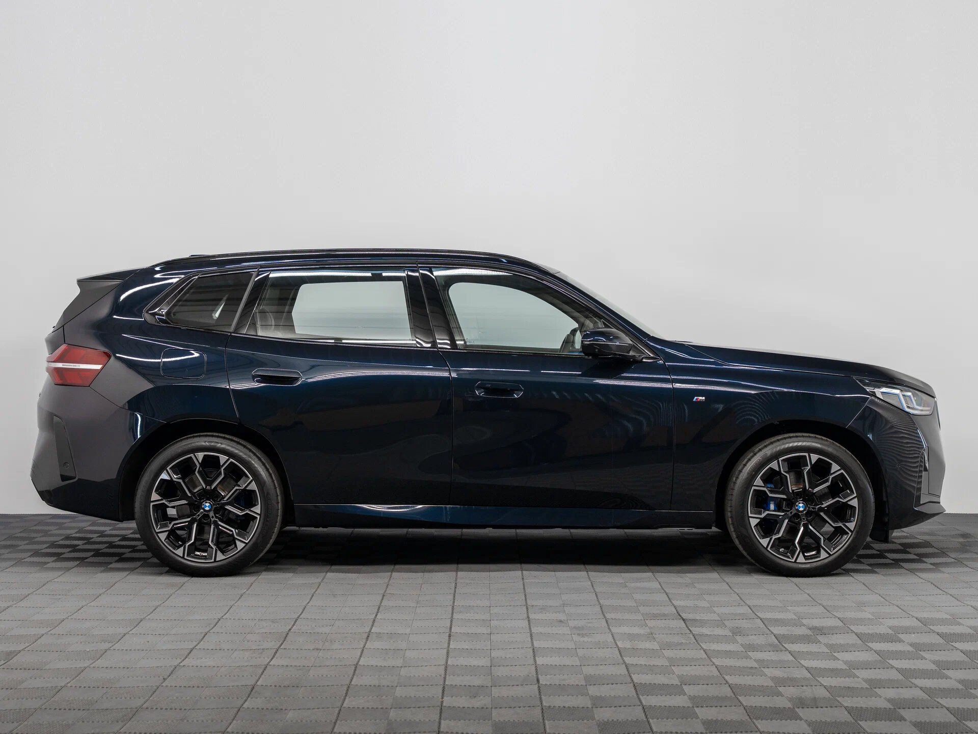 Автомобиль BMW X3 30L xDrive 2.0 AT (258 л.с.) 4WD - 4