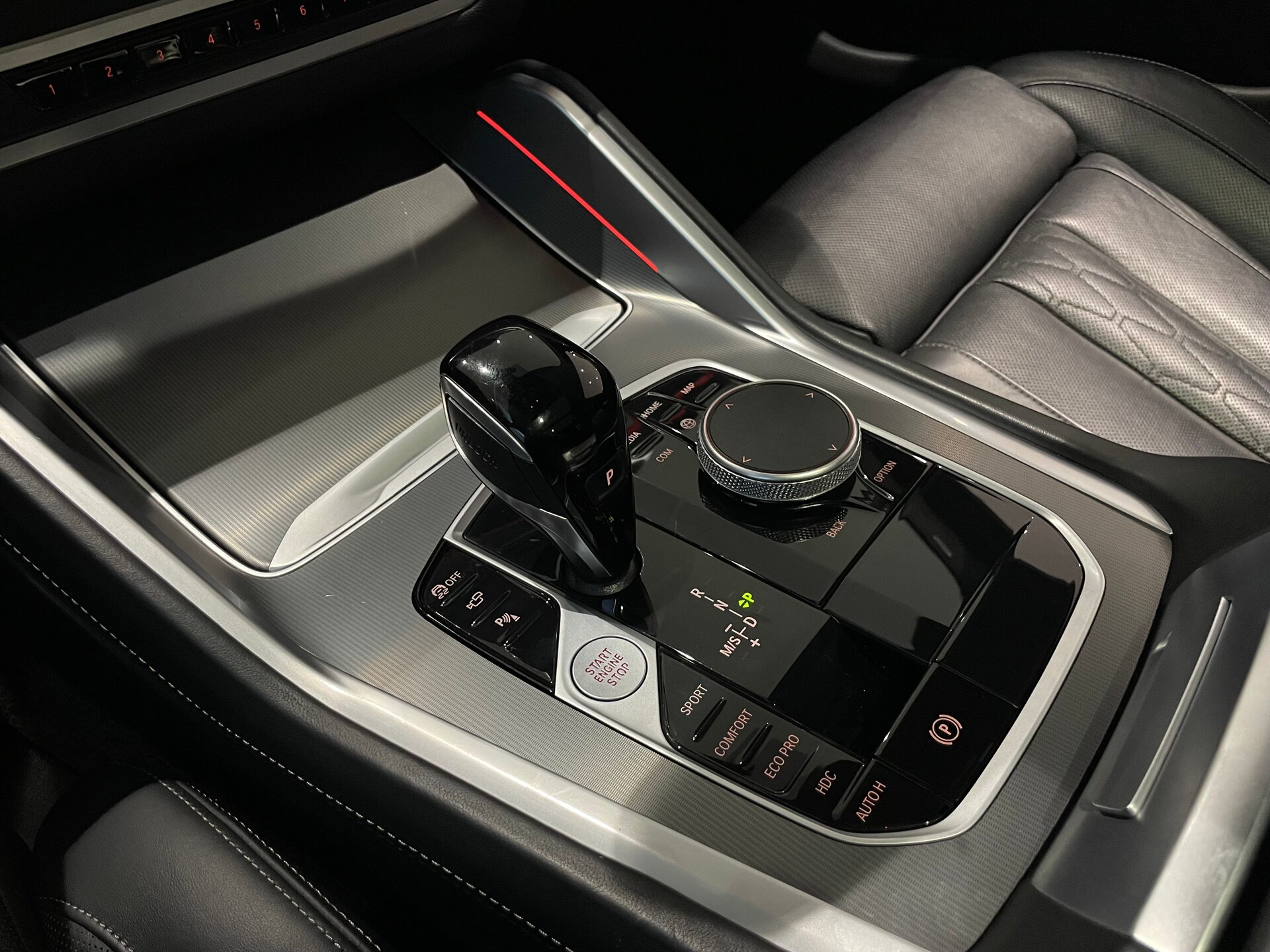 Автомобиль BMW X6 40d 3.0d AT (340 л.с.) 4WD - 17