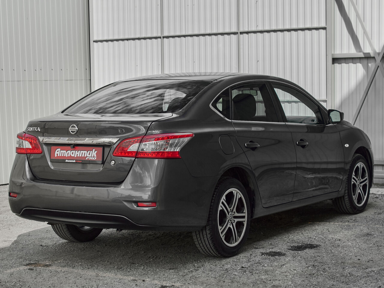 Купить Nissan Sentra 1.6 CVT (117 л.с.), 2015 в Екатеренбурге