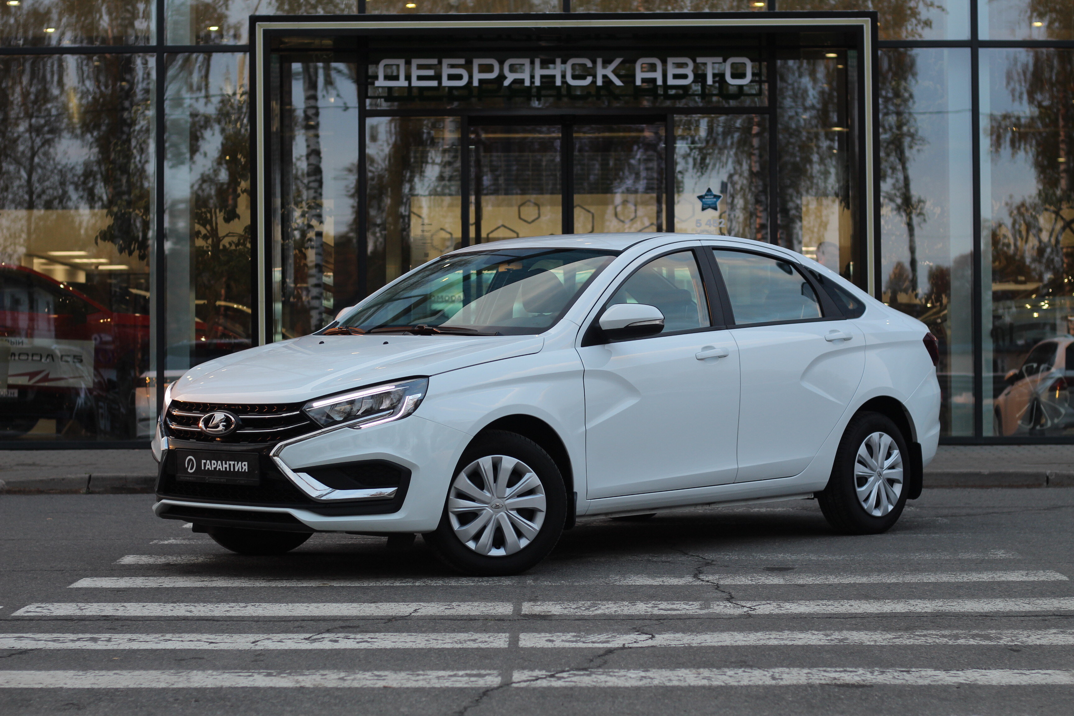 Фото Lada (ВАЗ) Vesta, I Рестайлинг (NG) 2024