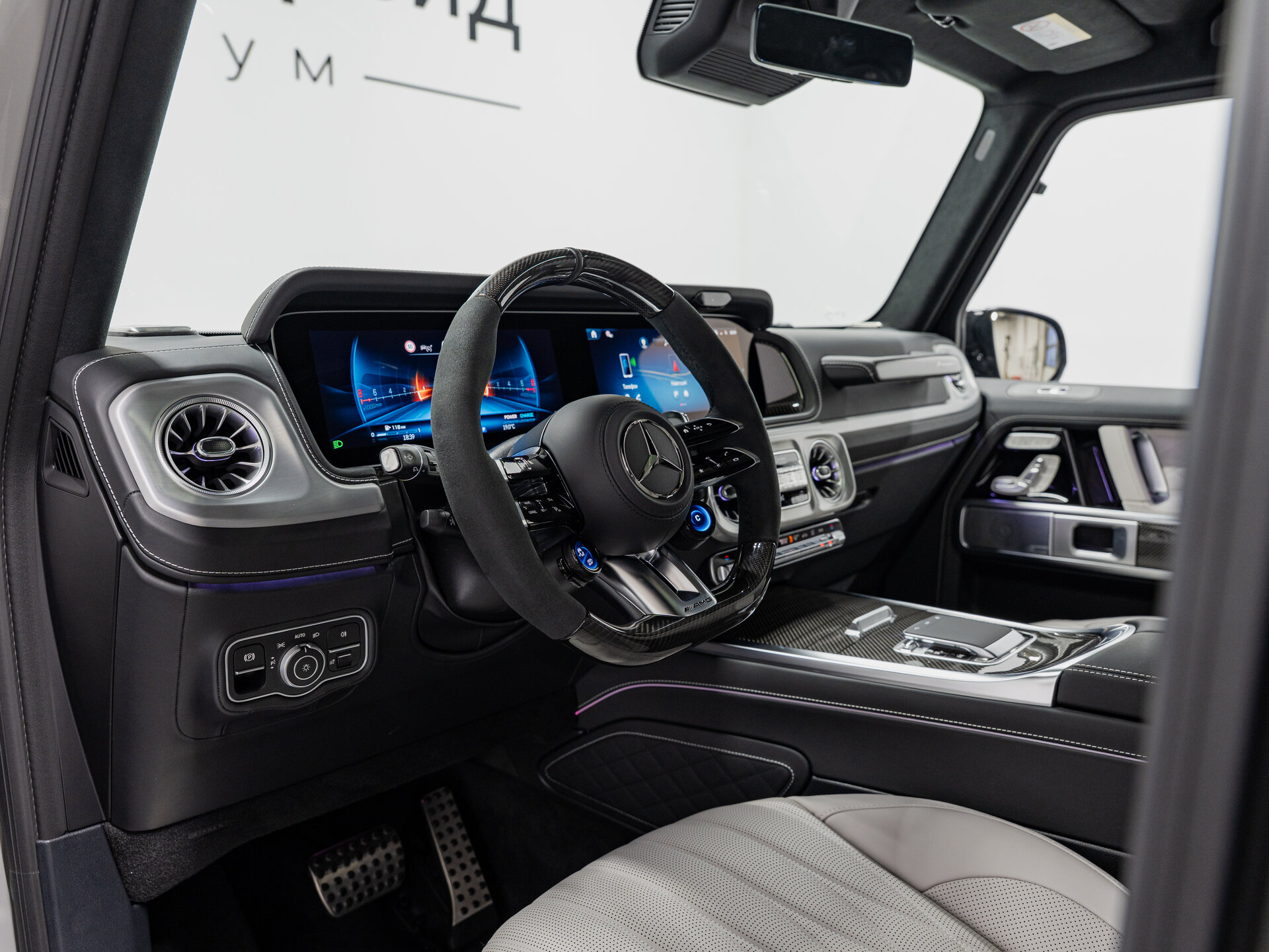 Автомобиль Mercedes-Benz G-Класс AMG 63 AMG 4.0 AT (585 л.с.) 4WD - 13