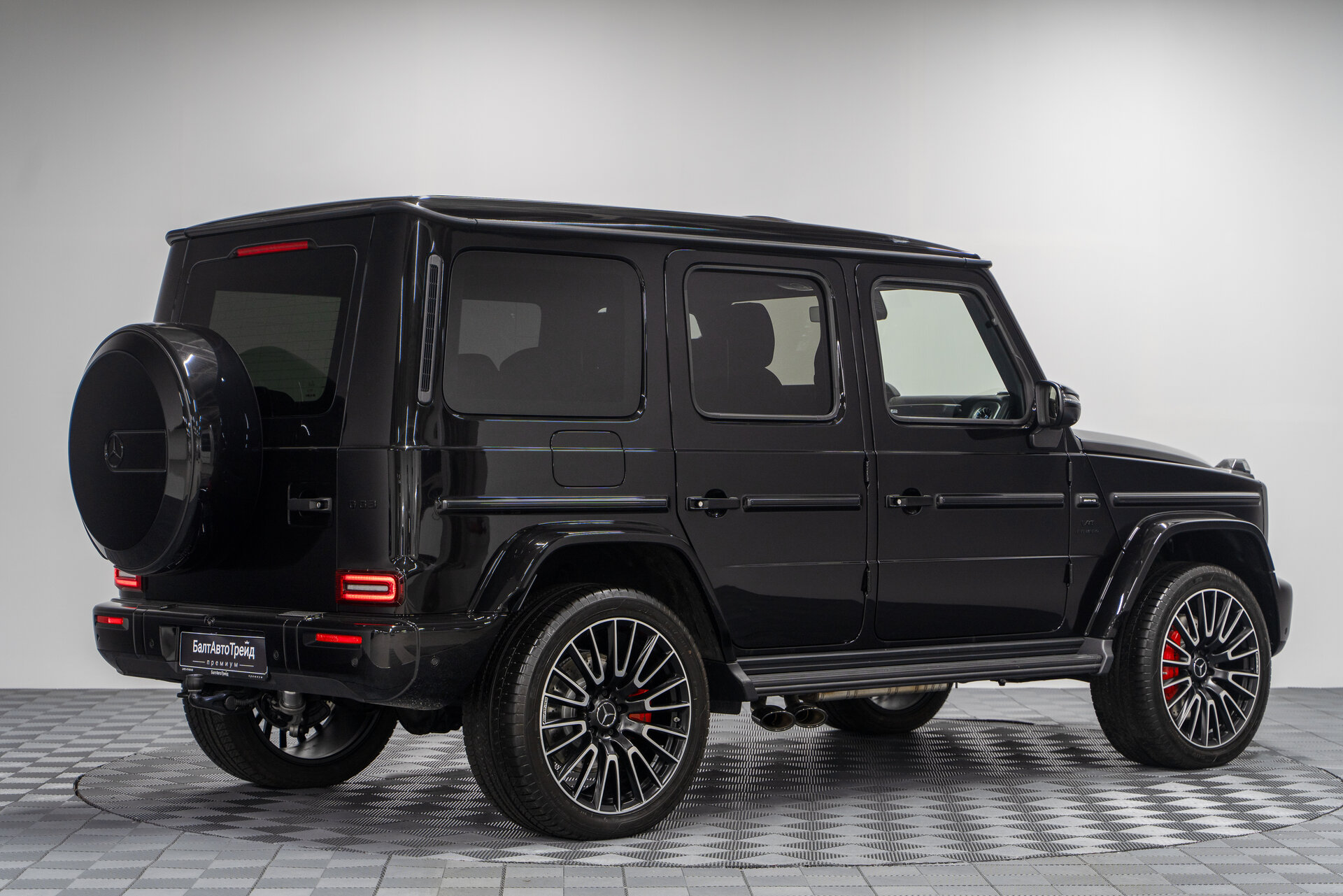 Автомобиль Mercedes-Benz G-Класс AMG 63 AMG 4.0 AT (585 л.с.) 4WD - 9