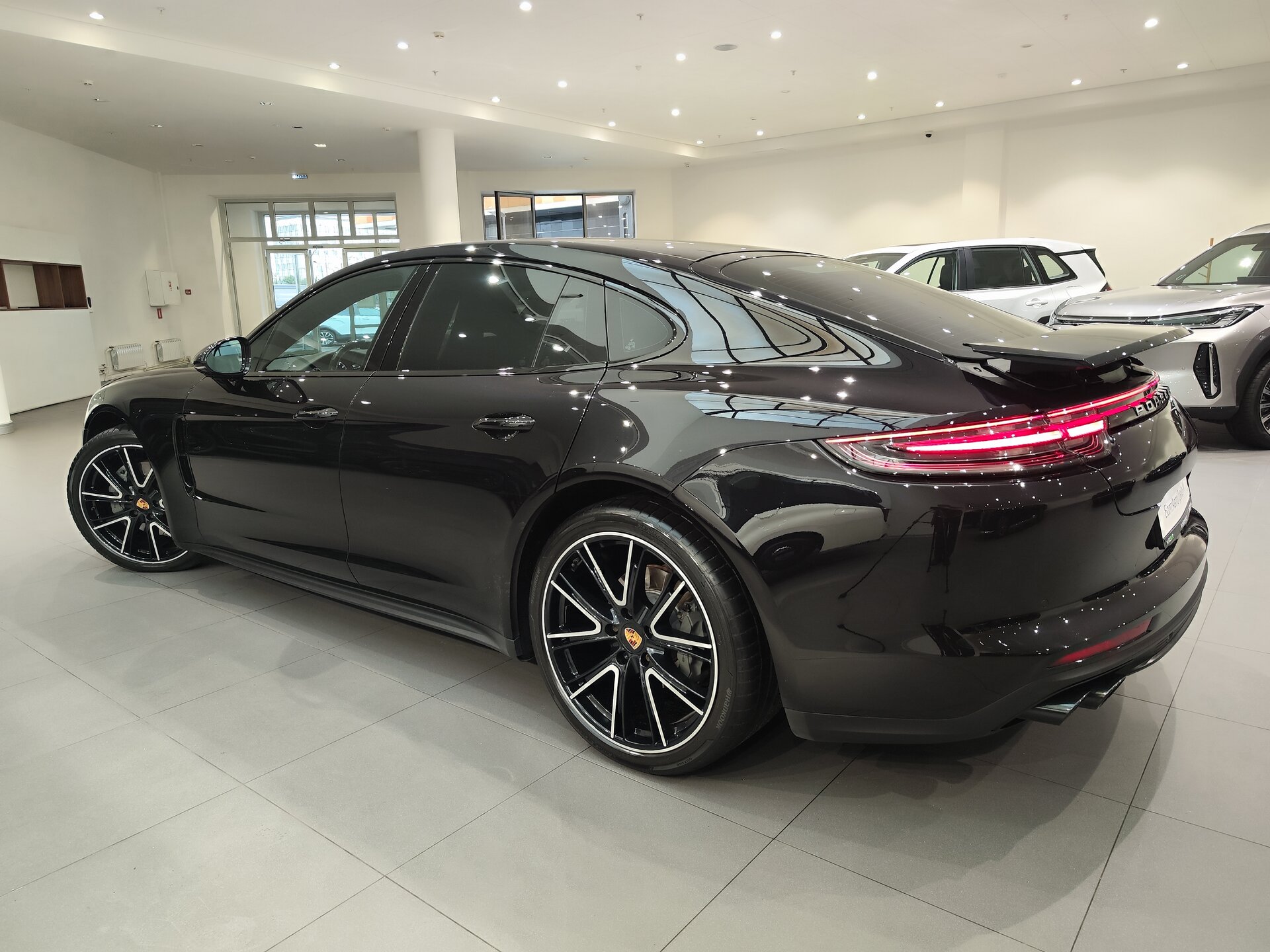 Автомобиль Porsche Panamera 4S 2.9 AMT (440 л.с.) 4WD - 4