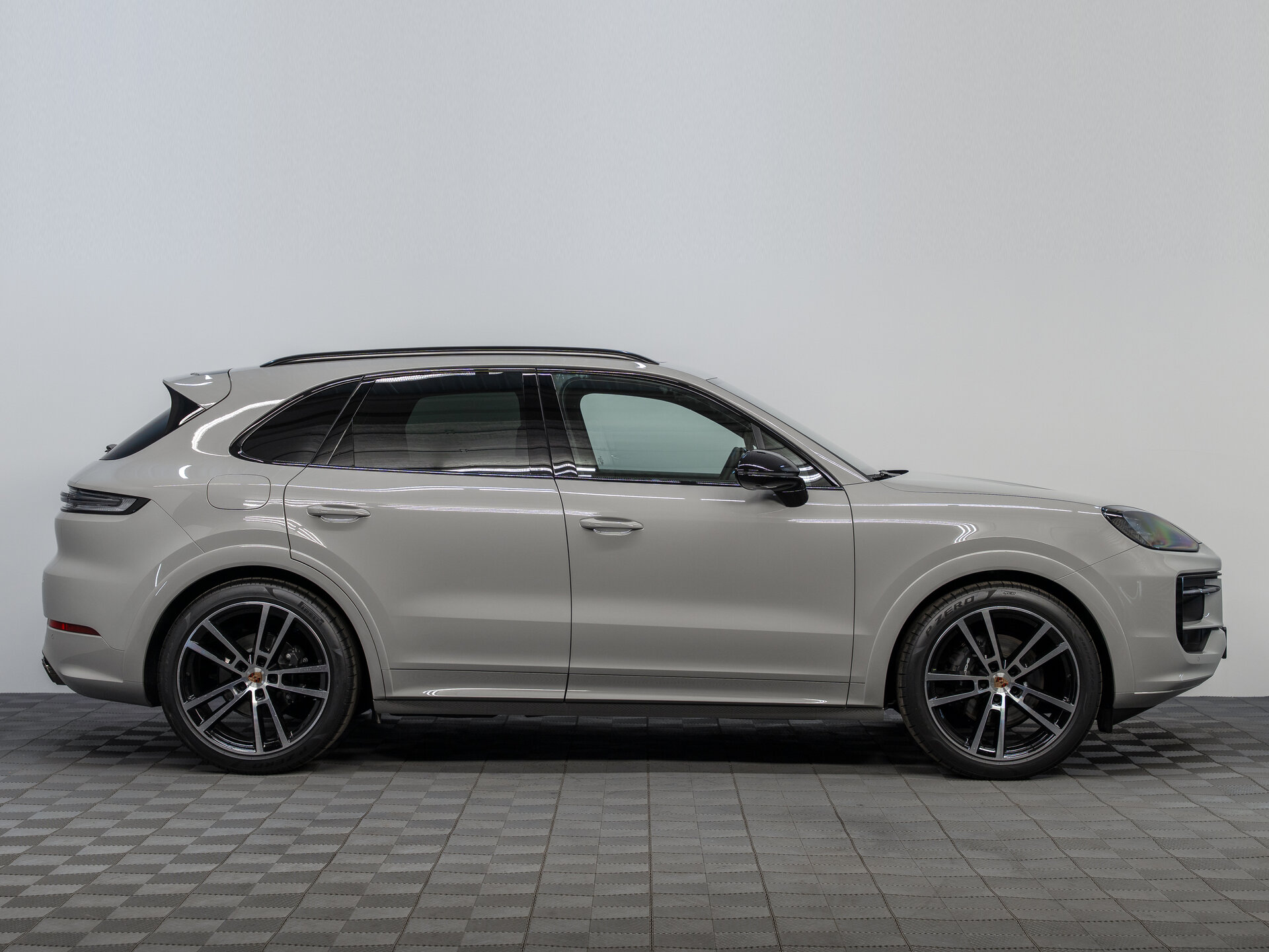 Автомобиль Porsche Cayenne 3.0 AT (353 л.с.) 4WD - 4