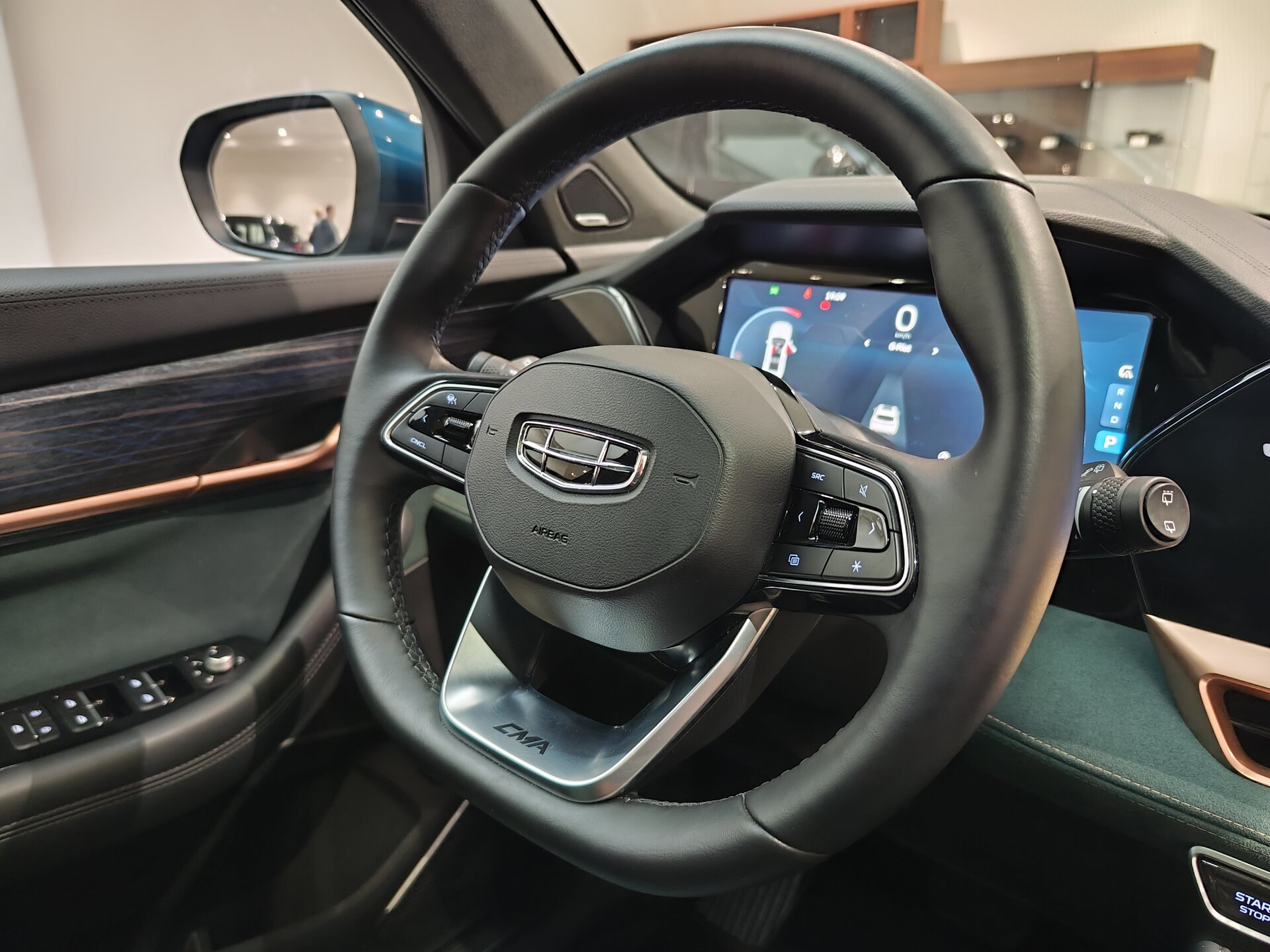 Автомобиль Geely Monjaro 2.0 AT (238 л.с.) 4WD - 16