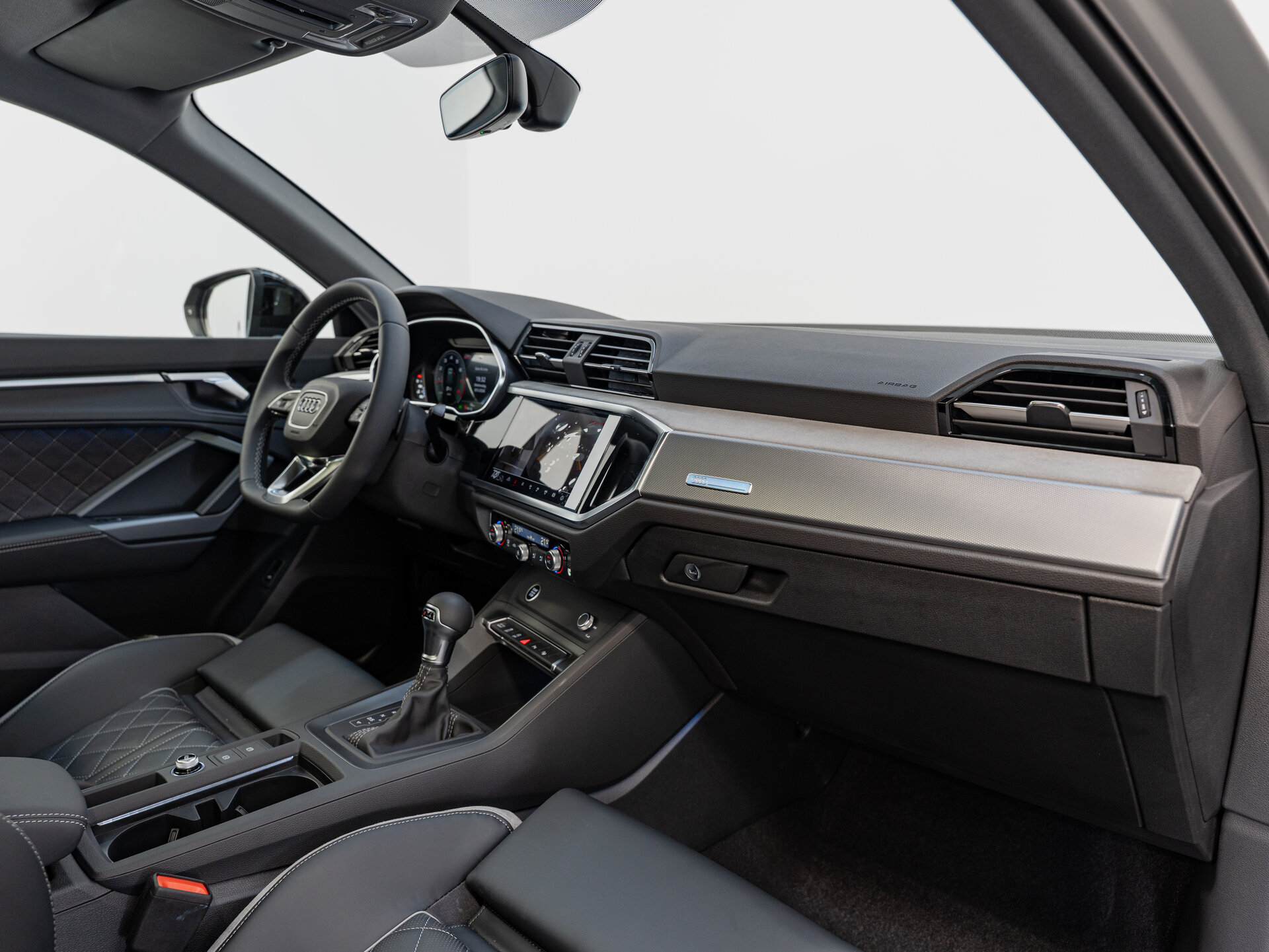 Автомобиль Audi Q3 35 TFSI 1.5 AMT (160 л.с.) - 11