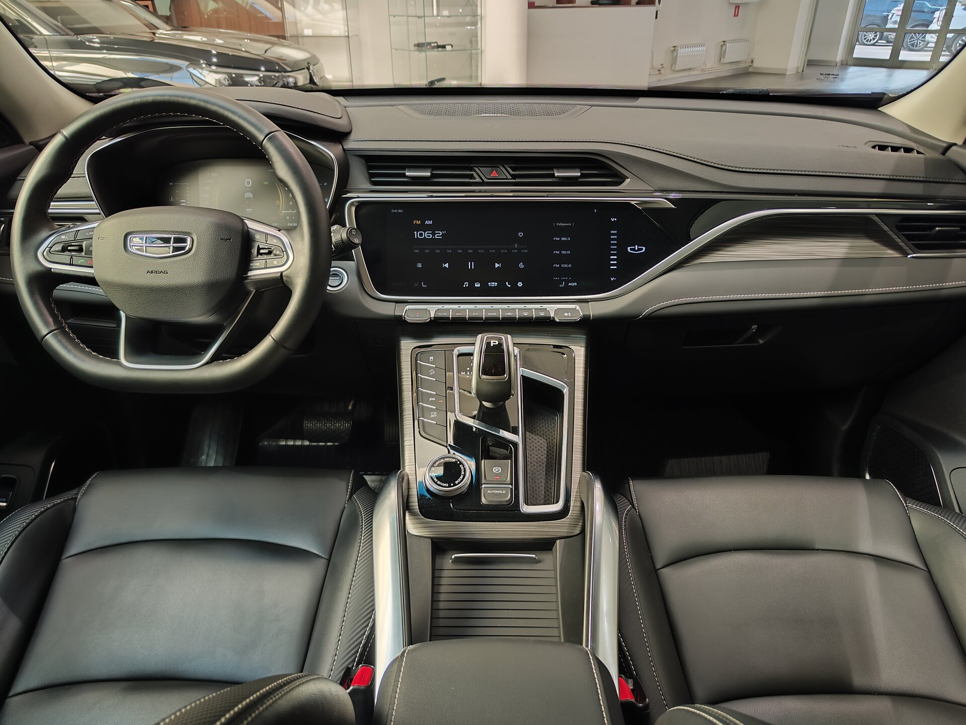 Автомобиль Geely Atlas Pro 1.5 AMT (177 л.с.) 4WD - 15