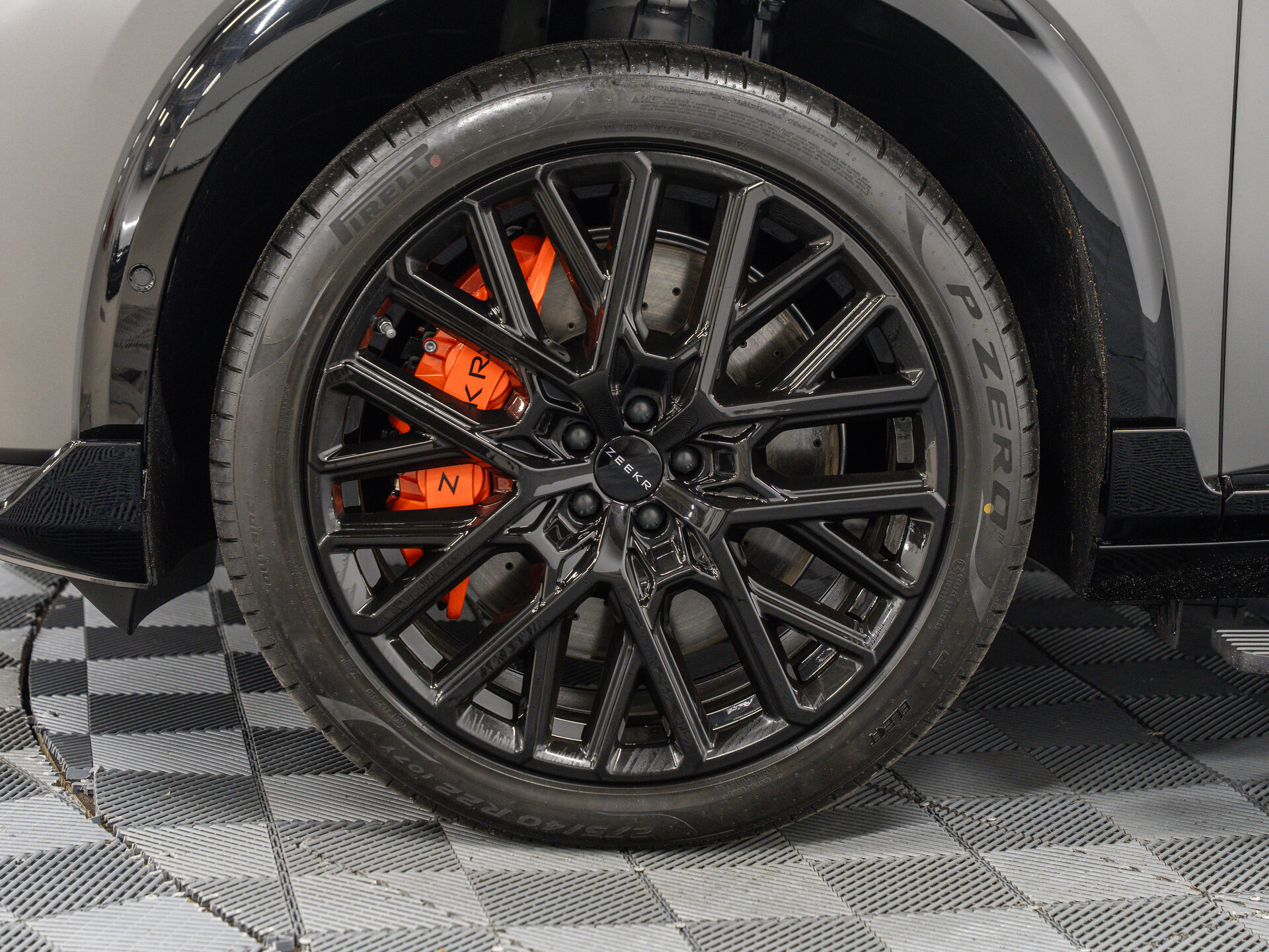 Автомобиль Zeekr 8X Dawn 2.0hyb AT (1401 л.с.) 4WD - 3