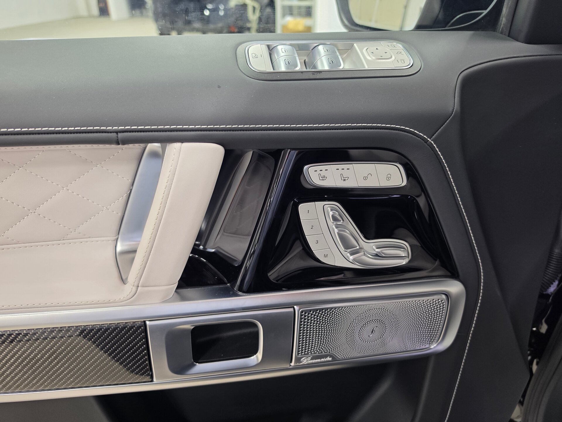 Автомобиль Mercedes-Benz G-Класс AMG 63 AMG 4.0 AT (585 л.с.) 4WD - 20