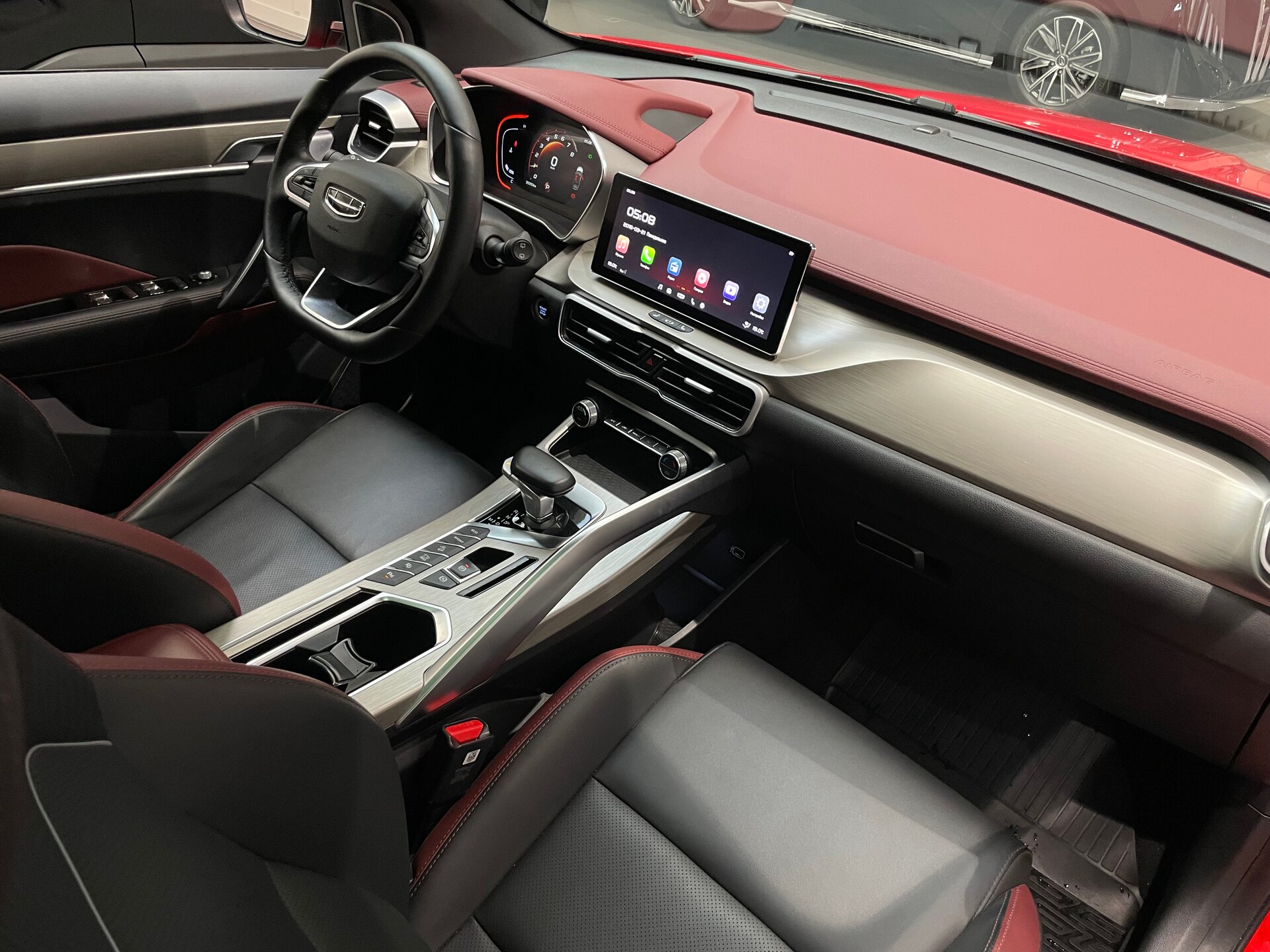 Автомобиль Geely Coolray 1.5 AMT (150 л.с.) - 11