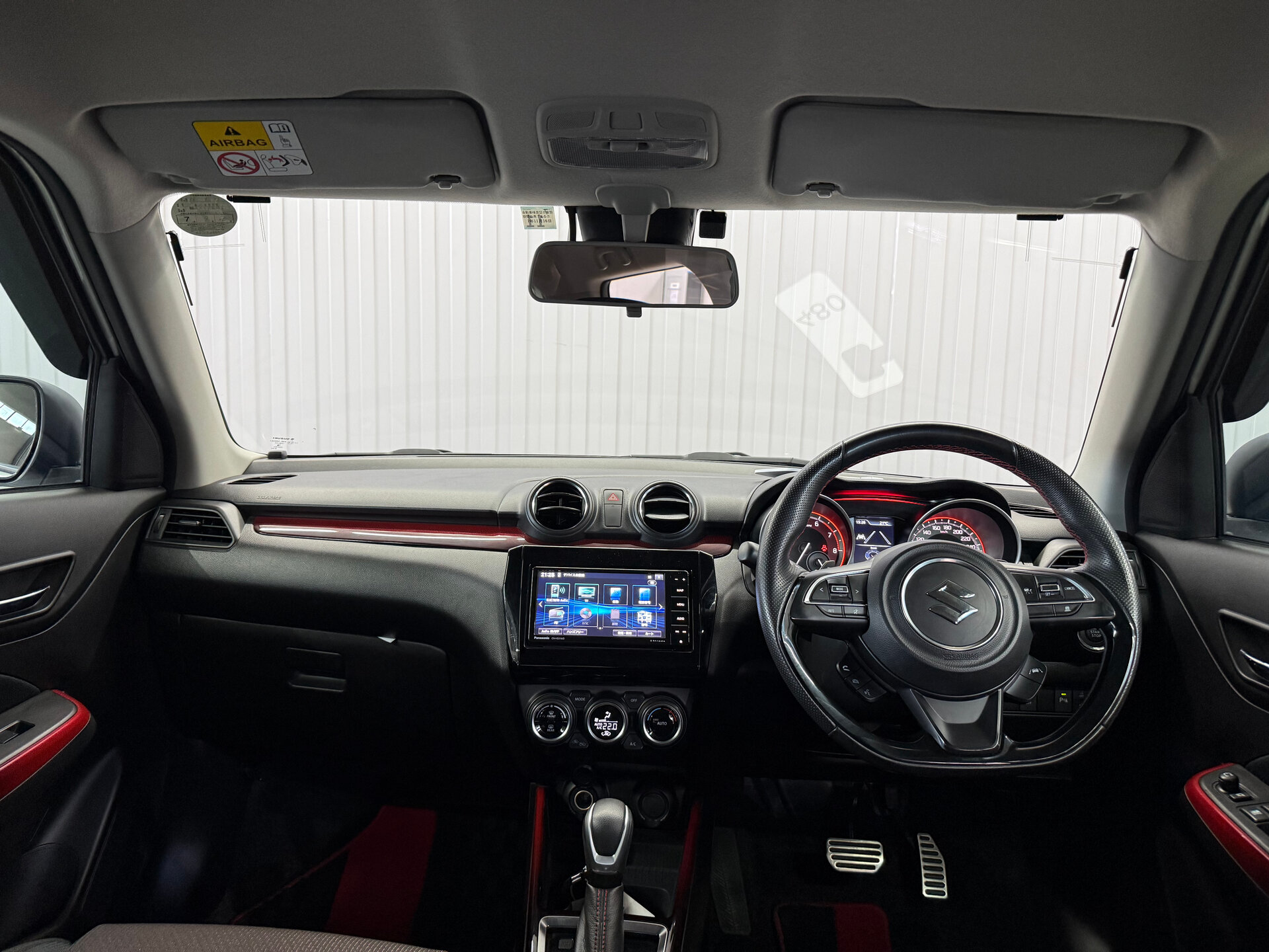 Suzuki Swift 