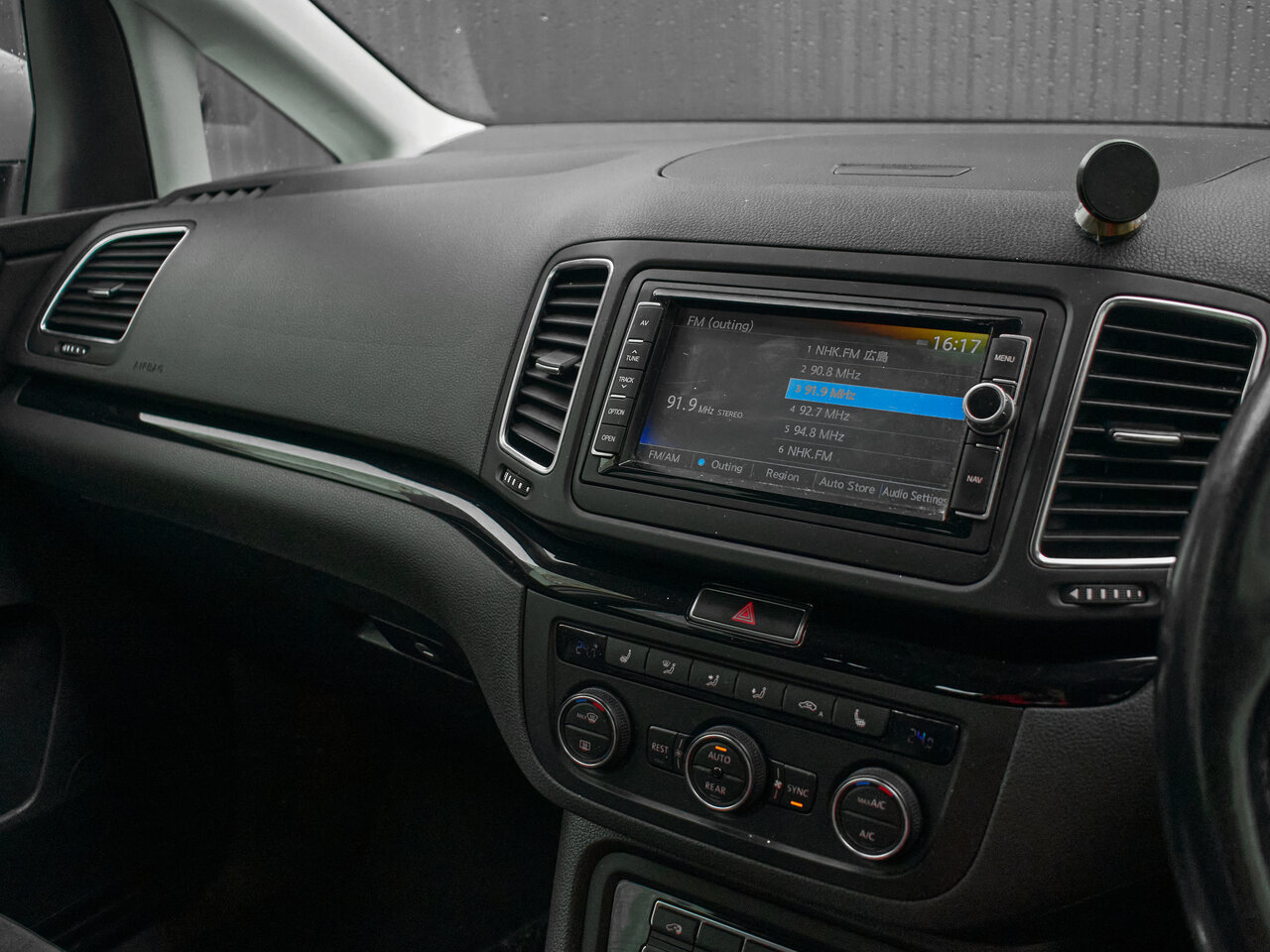 Купить Volkswagen Sharan 1.4 AMT (150 л.с.), 2017 в Екатеренбурге