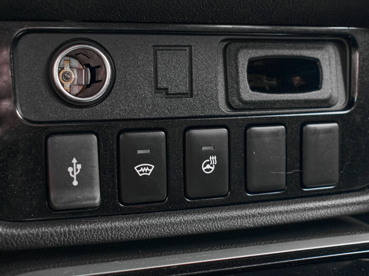 Купить Mitsubishi Outlander 2.0 CVT (146 л.с.) 4WD, 2019 в Екатеренбурге