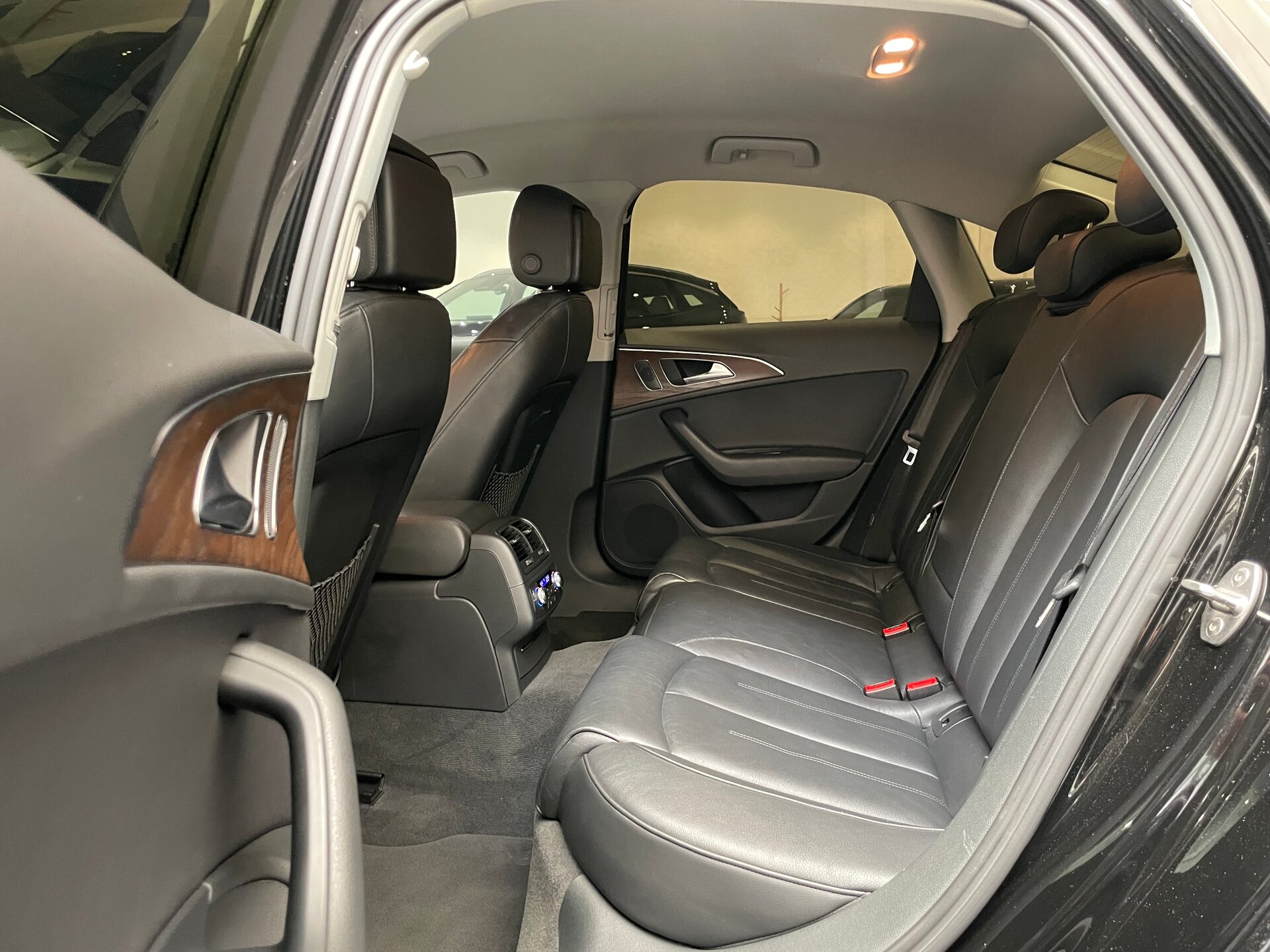 Автомобиль Audi A6 1.8 AMT (190 л.с.) - 9