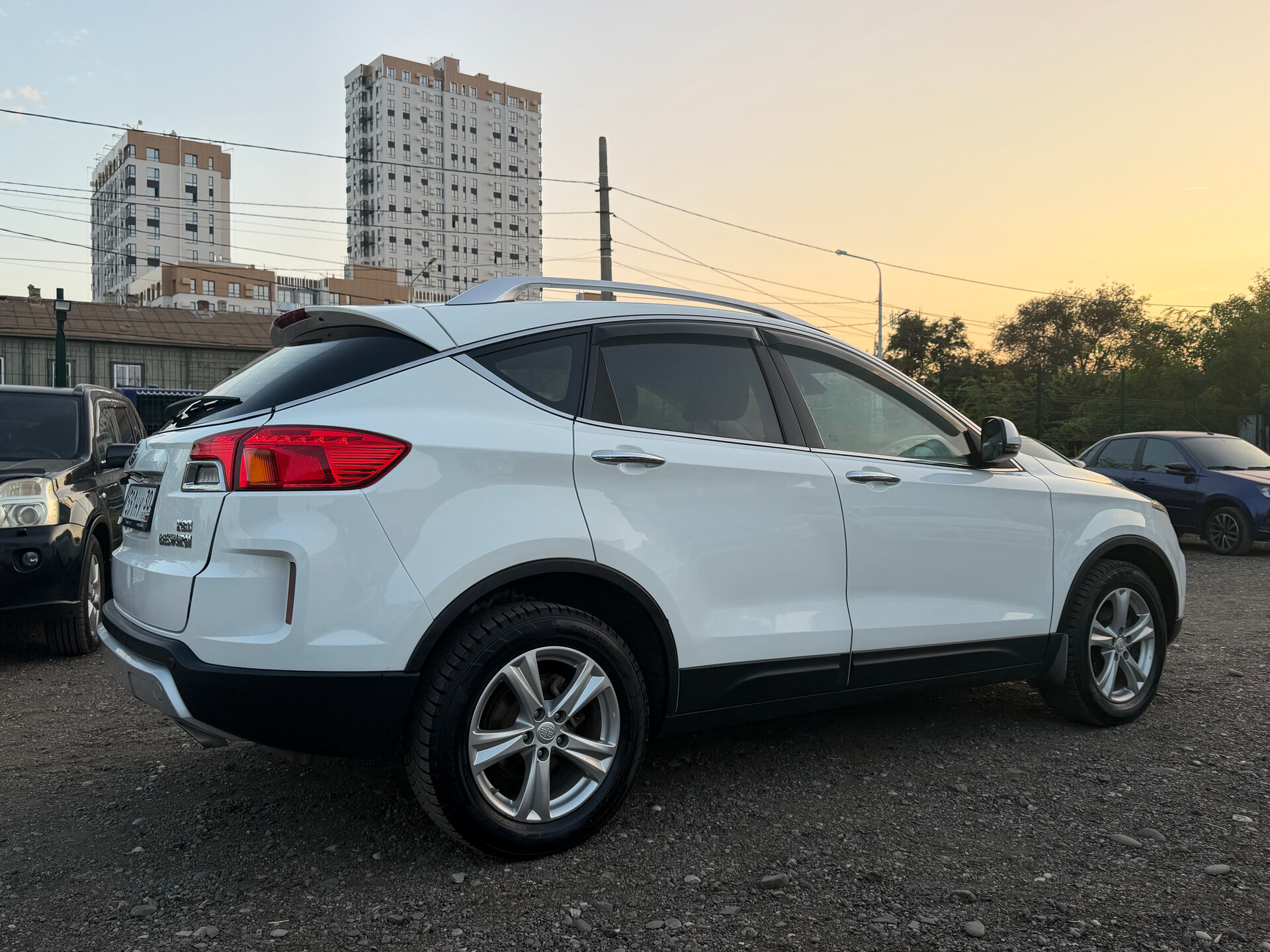 FAW Besturn X80 
