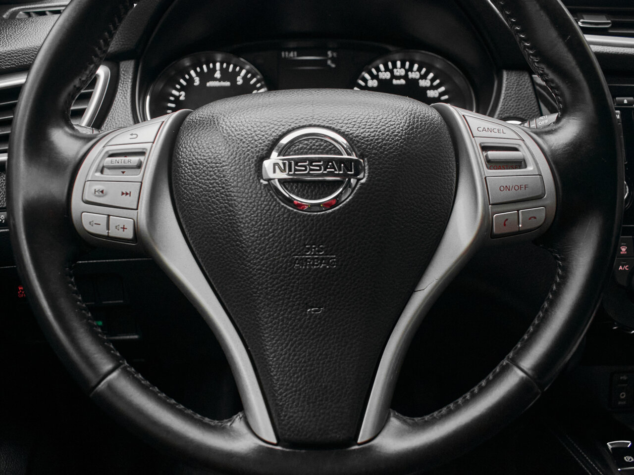 Купить Nissan Qashqai 2.0 CVT (144 л.с.) 4WD, 2014 в Екатеренбурге