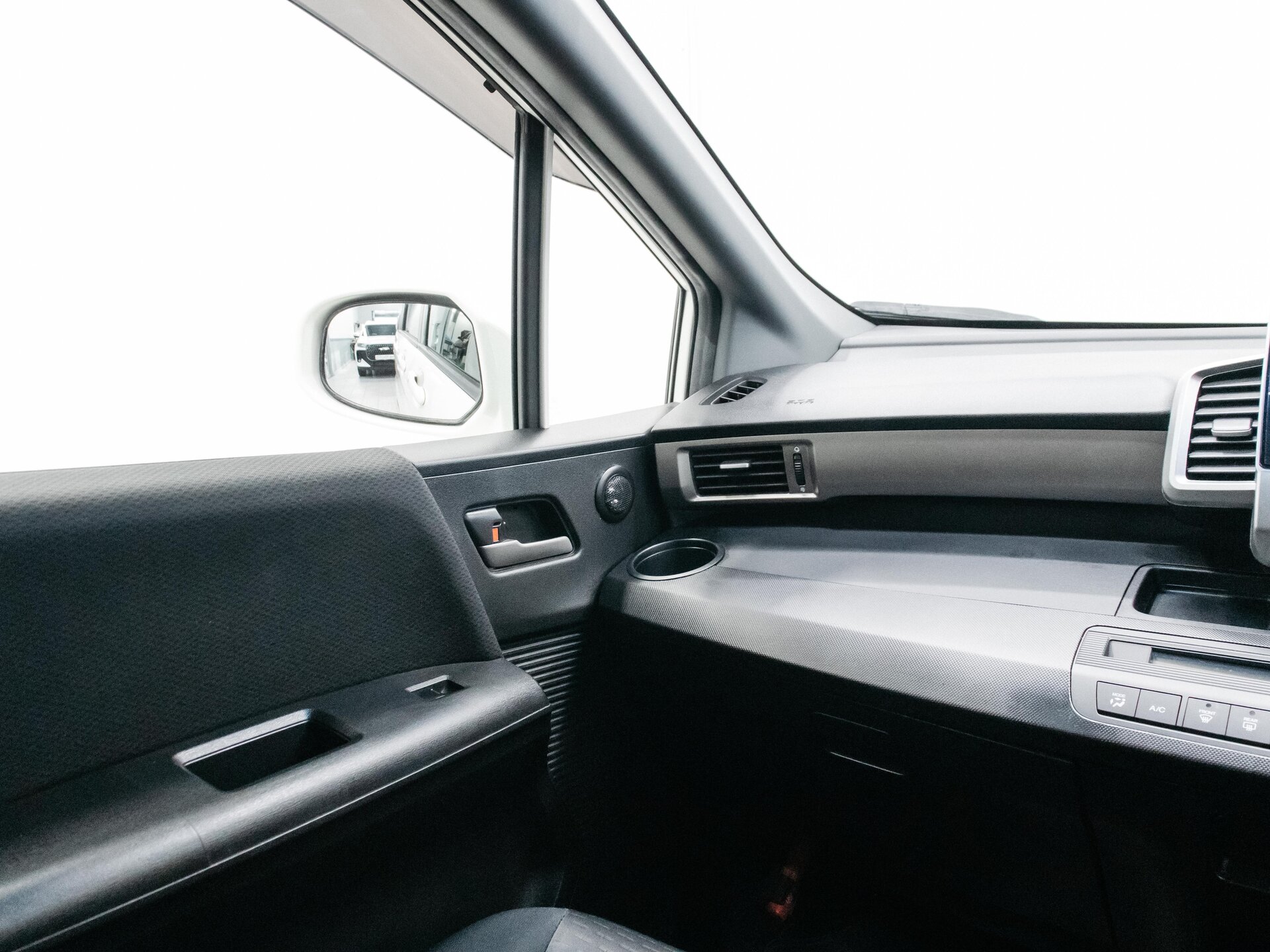 Honda Freed 2012 12