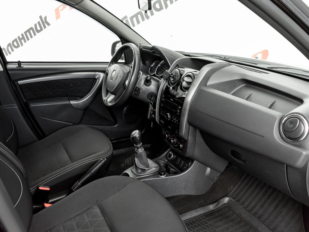 Купить Renault Duster 2.0 MT (143 л.с.) 4WD, 2018 в Екатеренбурге