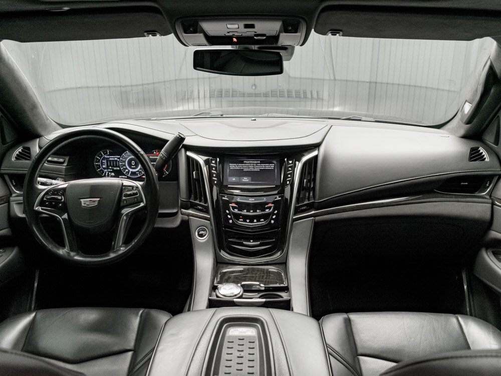 Купить Cadillac Escalade ESV 6.2 AT (409 л.с.) 4WD, 2016 в Екатеренбурге