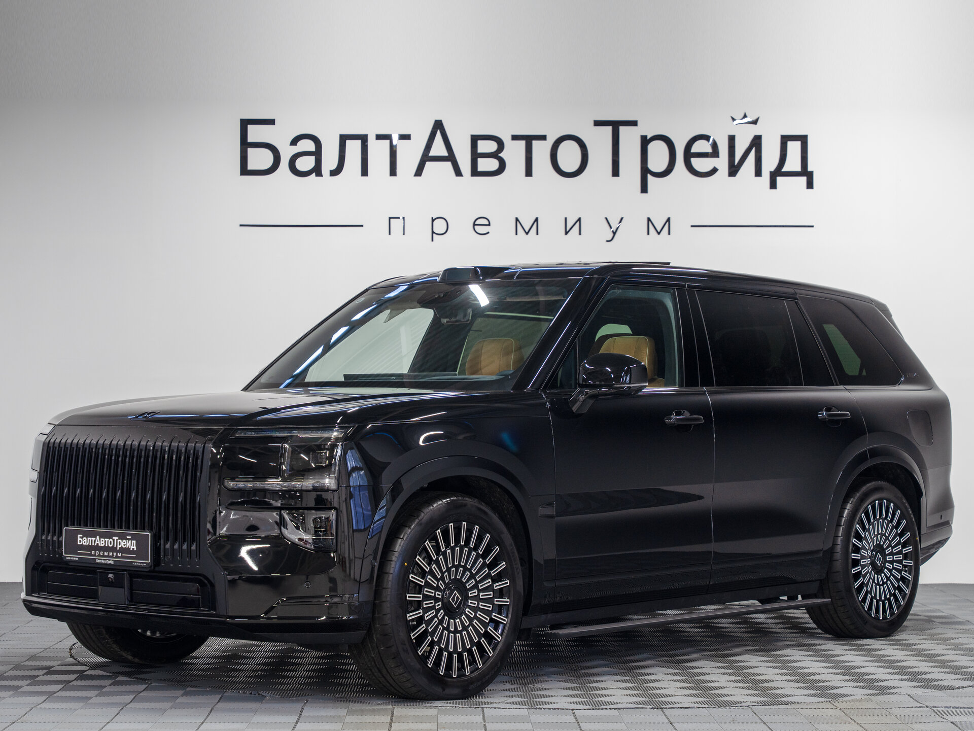 Автомобиль Zeekr 9X 55 kWh (до 3.5 т) 2.0hyb AT (898 л.с.) 4WD - 1