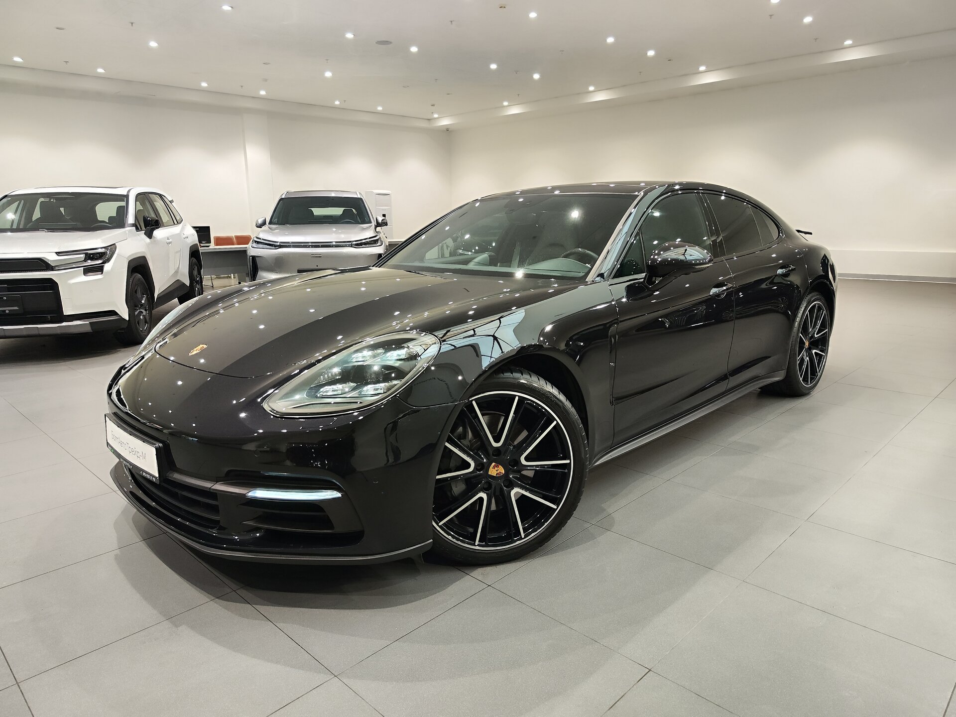 Автомобиль Porsche Panamera 4S 2.9 AMT (440 л.с.) 4WD - 1