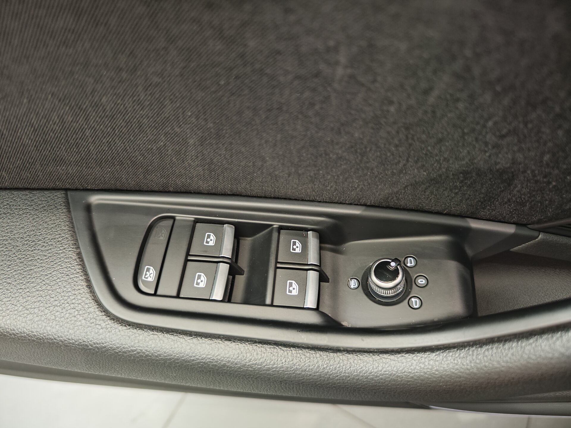 Автомобиль Audi A4 2.0 AMT (249 л.с.) 4WD - 20