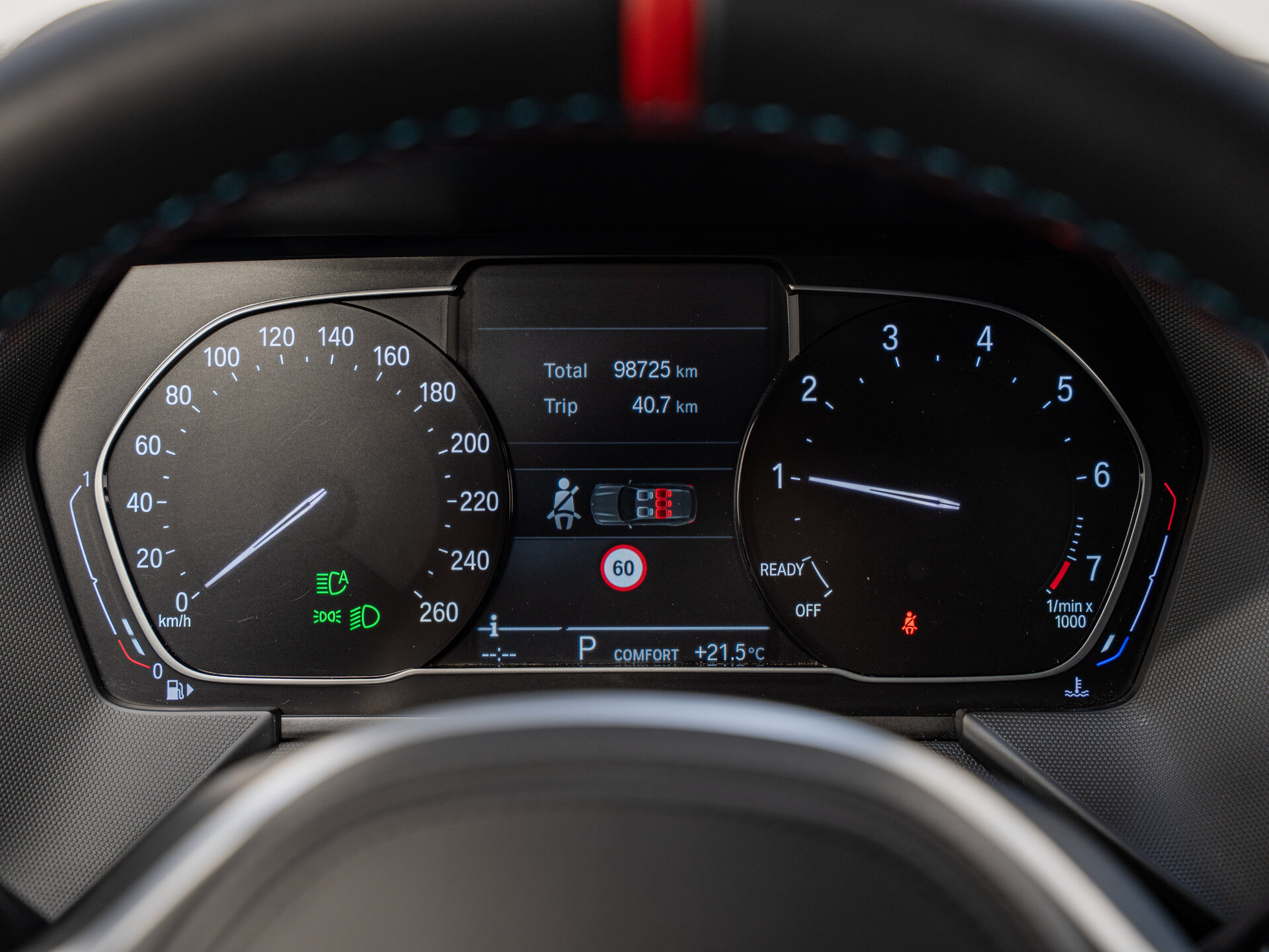 Автомобиль BMW 1 серии 118i 1.5 AMT (140 л.с.) - 14