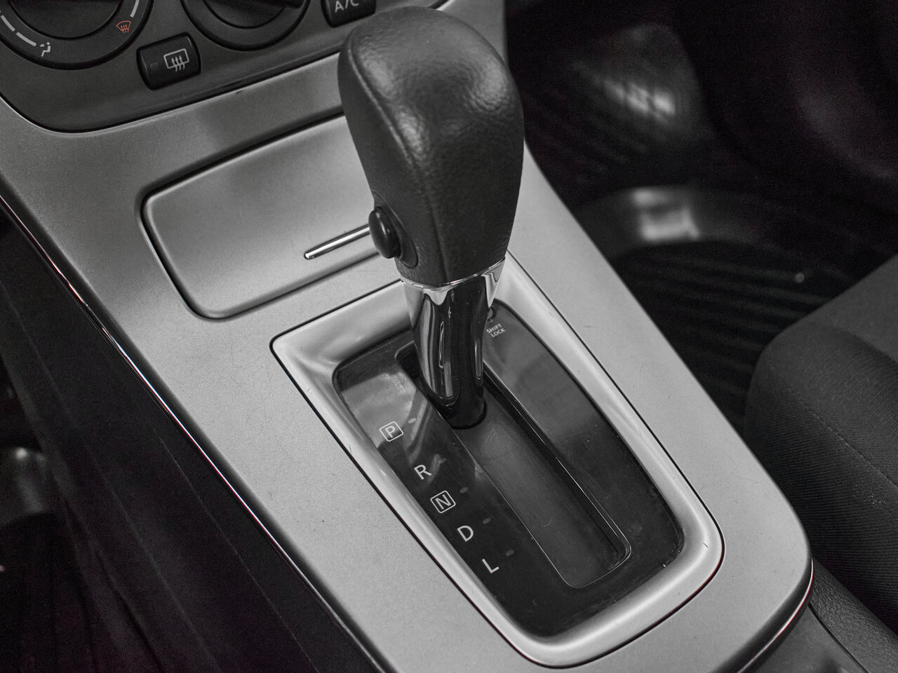 Купить Nissan Sentra 1.6 CVT (117 л.с.), 2015 в Екатеренбурге