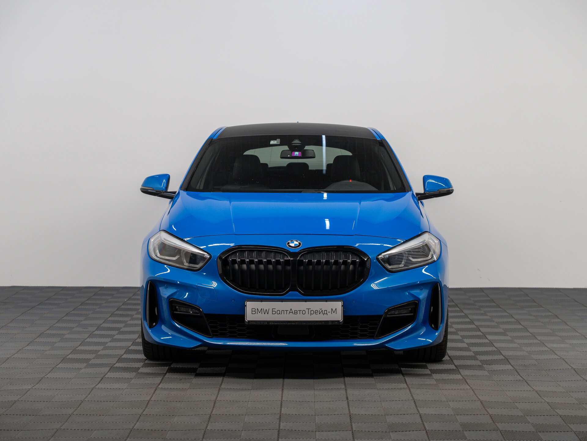 Автомобиль BMW 1 серии 118i 1.5 AMT (140 л.с.) - 2