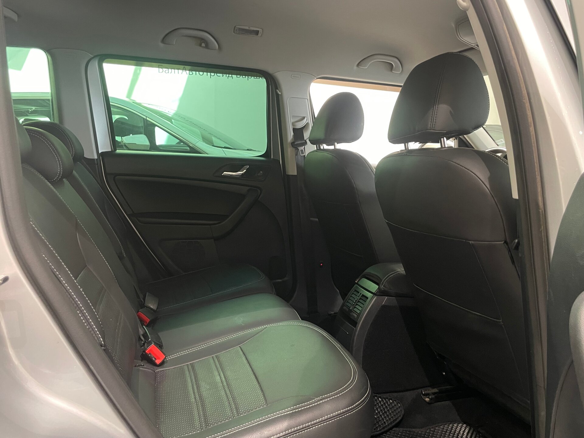 Автомобиль Skoda Yeti 1.8 AMT (152 л.с.) 4WD - 10