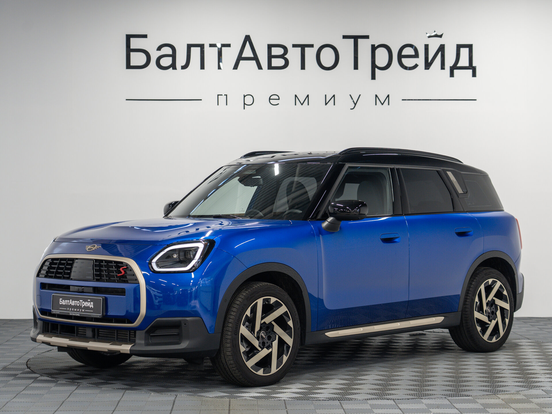 Автомобиль MINI Countryman S 2.0 AMT (204 л.с.) 4WD - 1