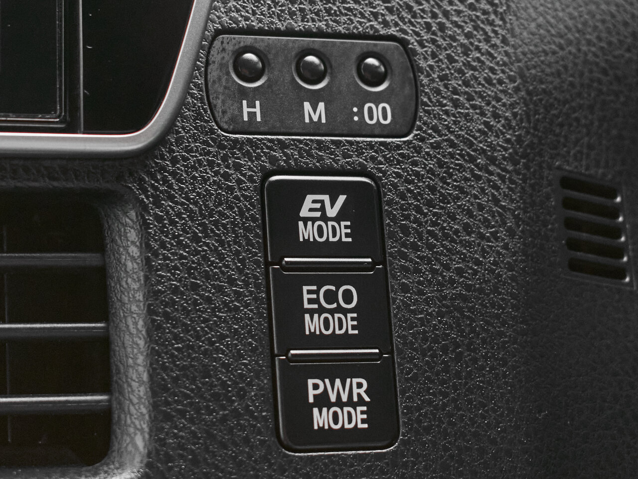 Купить Toyota Noah 1.8hyb CVT (99 л.с.), 2018 в Екатеренбурге