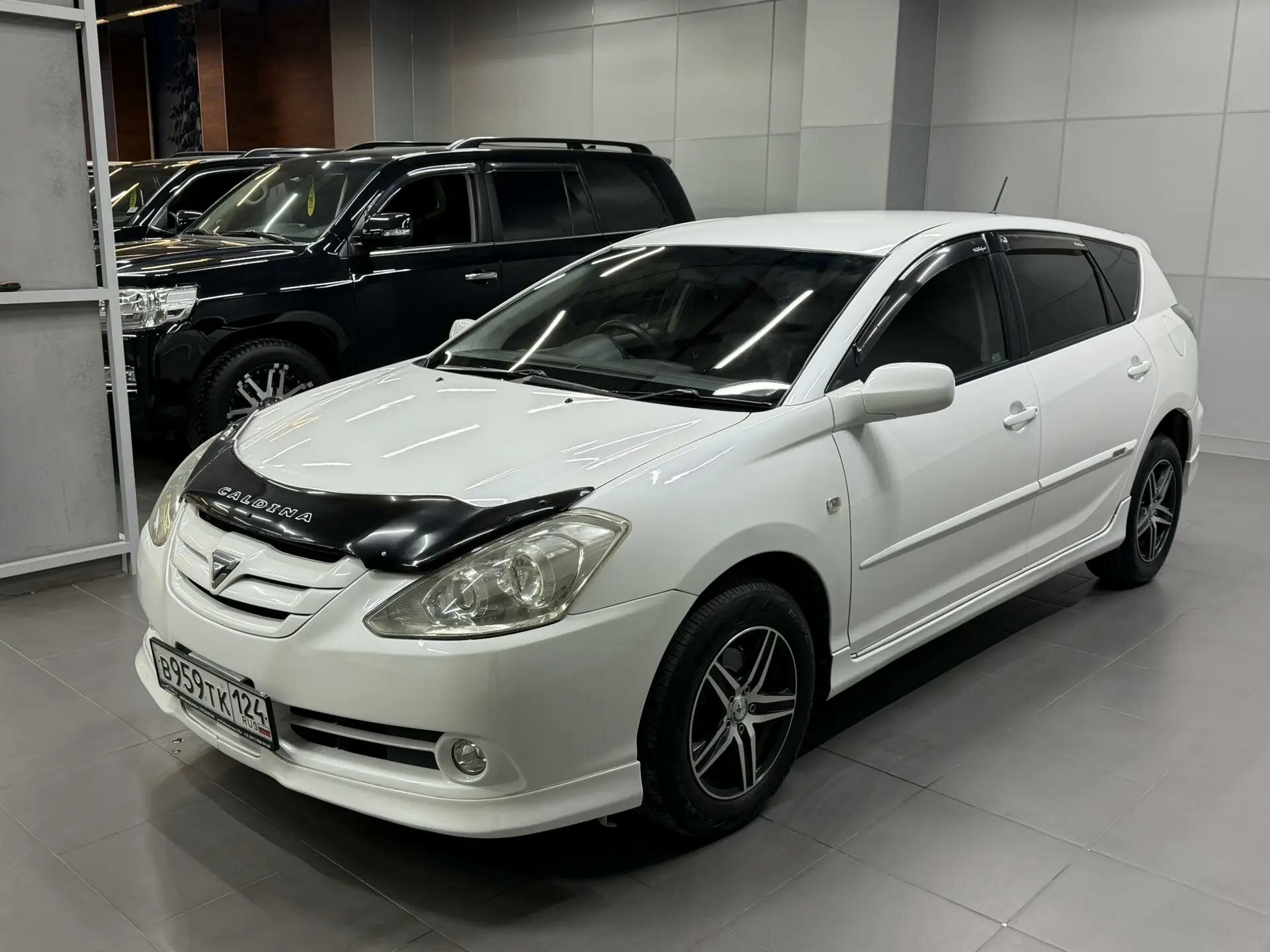 Toyota Caldina — фото 1