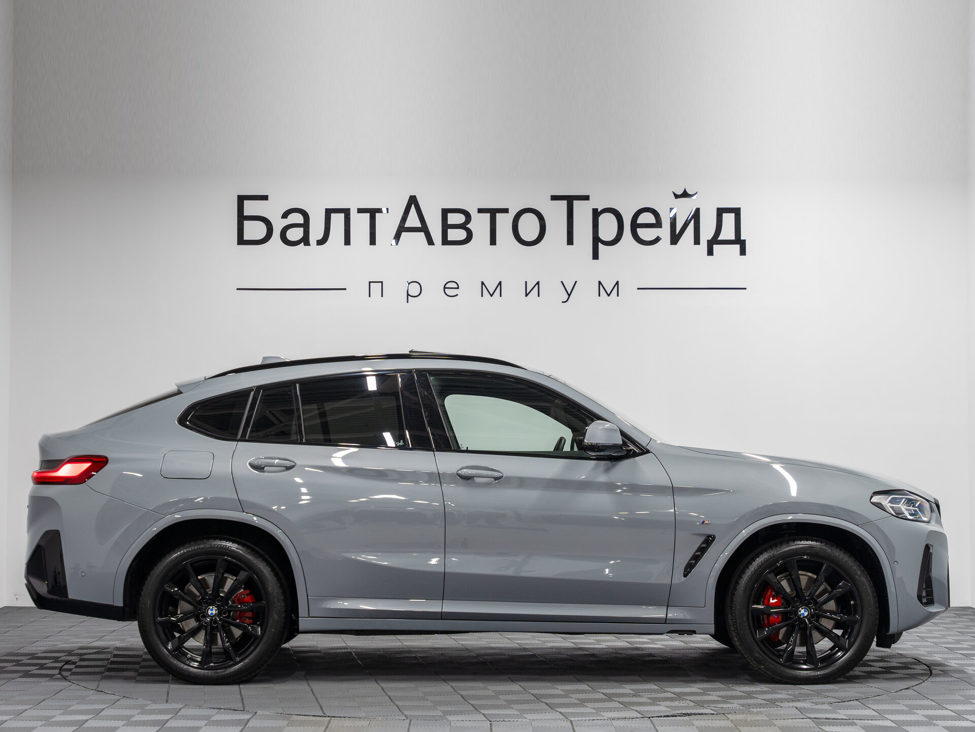 Автомобиль BMW X4 20i 2.0 AT (184 л.с.) 4WD - 6