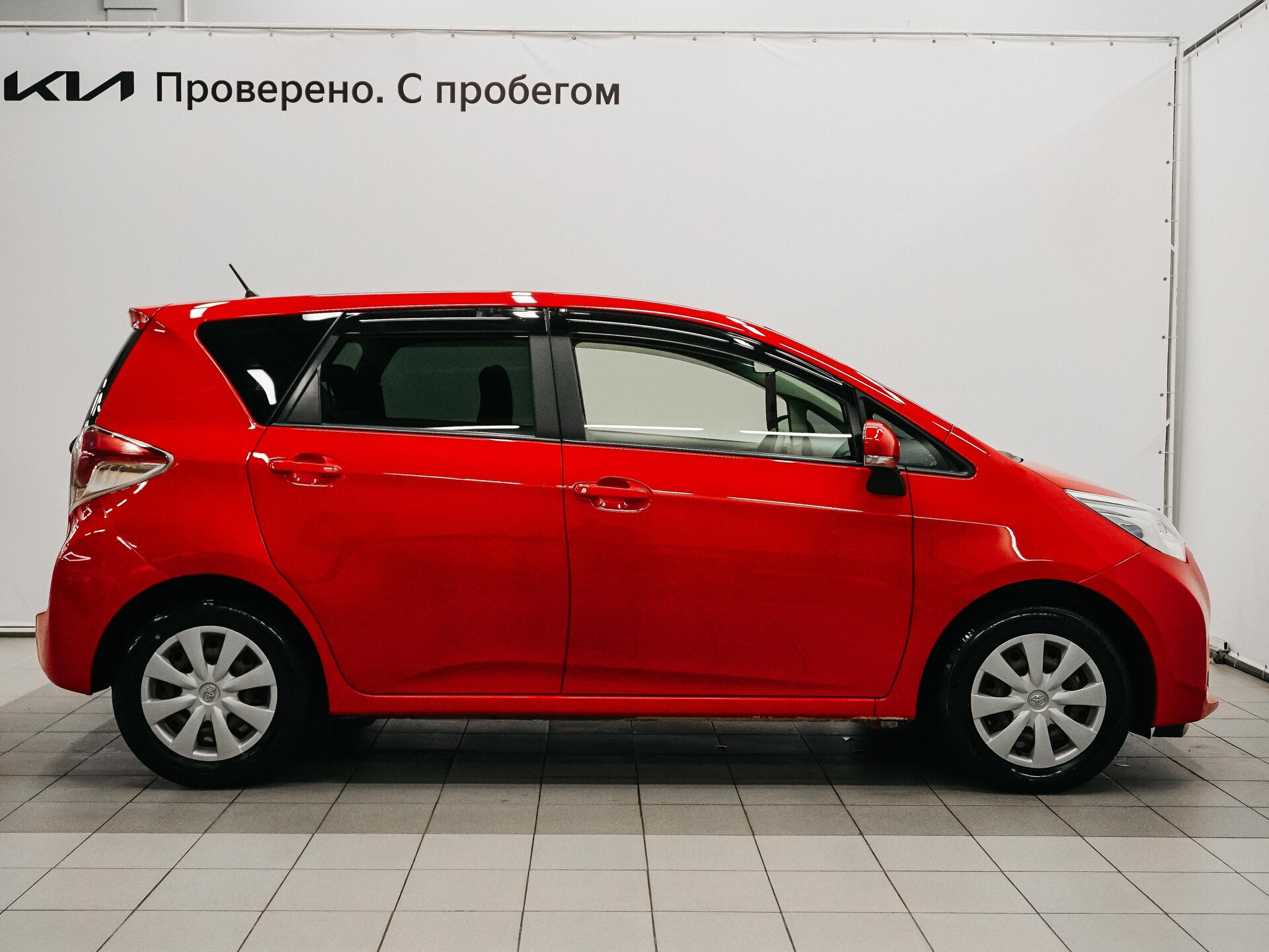 Toyota Ractis 2015 6