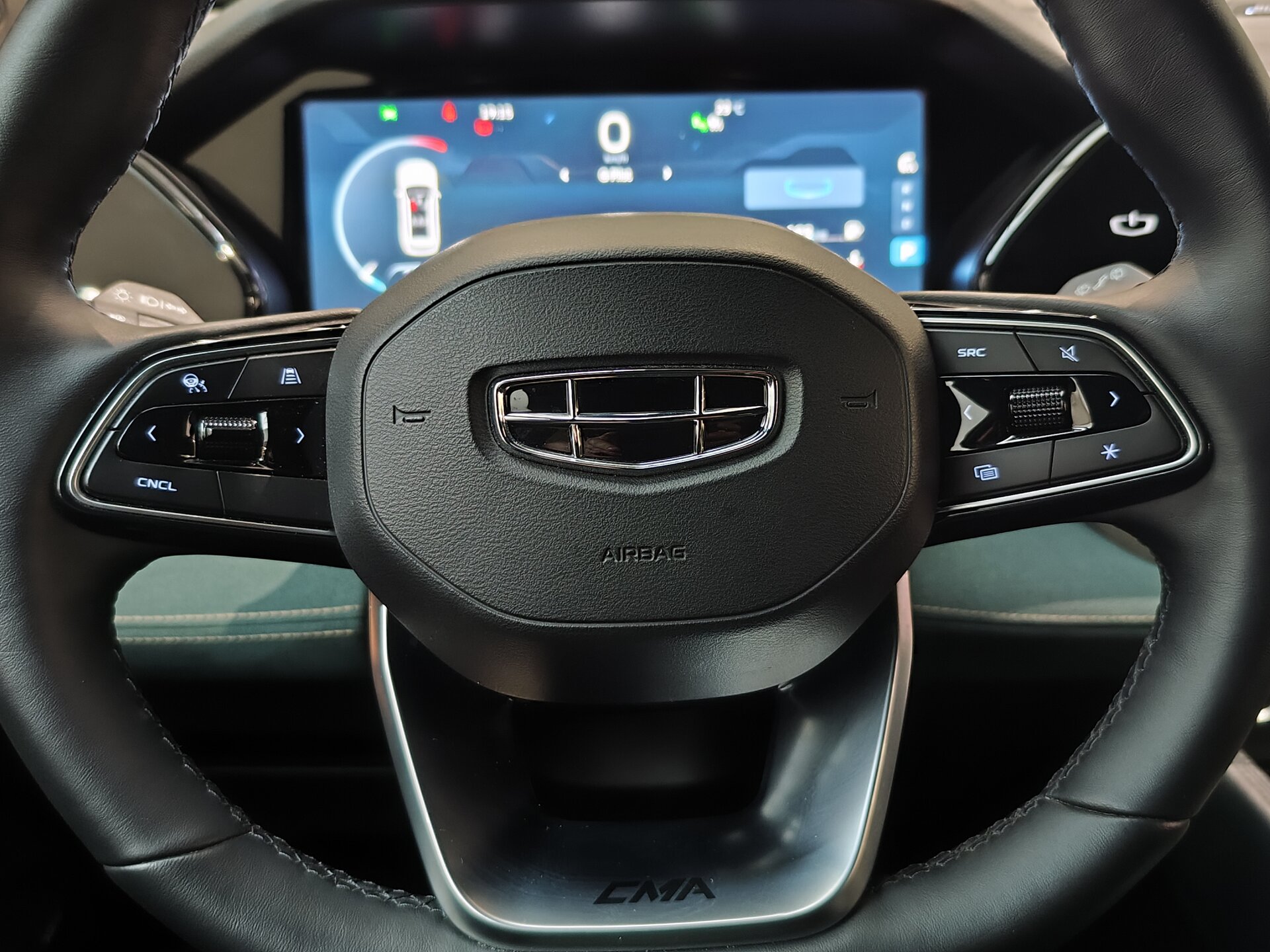 Автомобиль Geely Monjaro 2.0 AT (238 л.с.) 4WD - 19