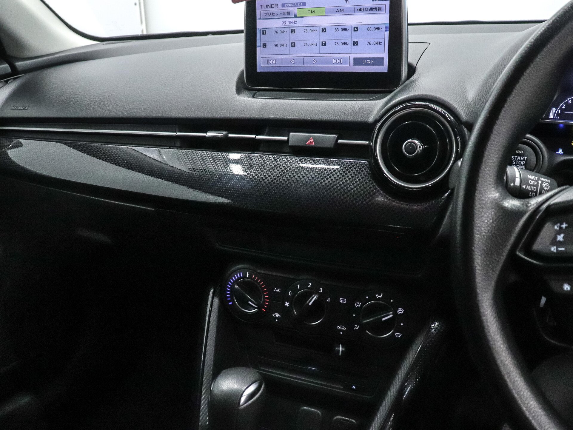 Mazda Demio 2019 13