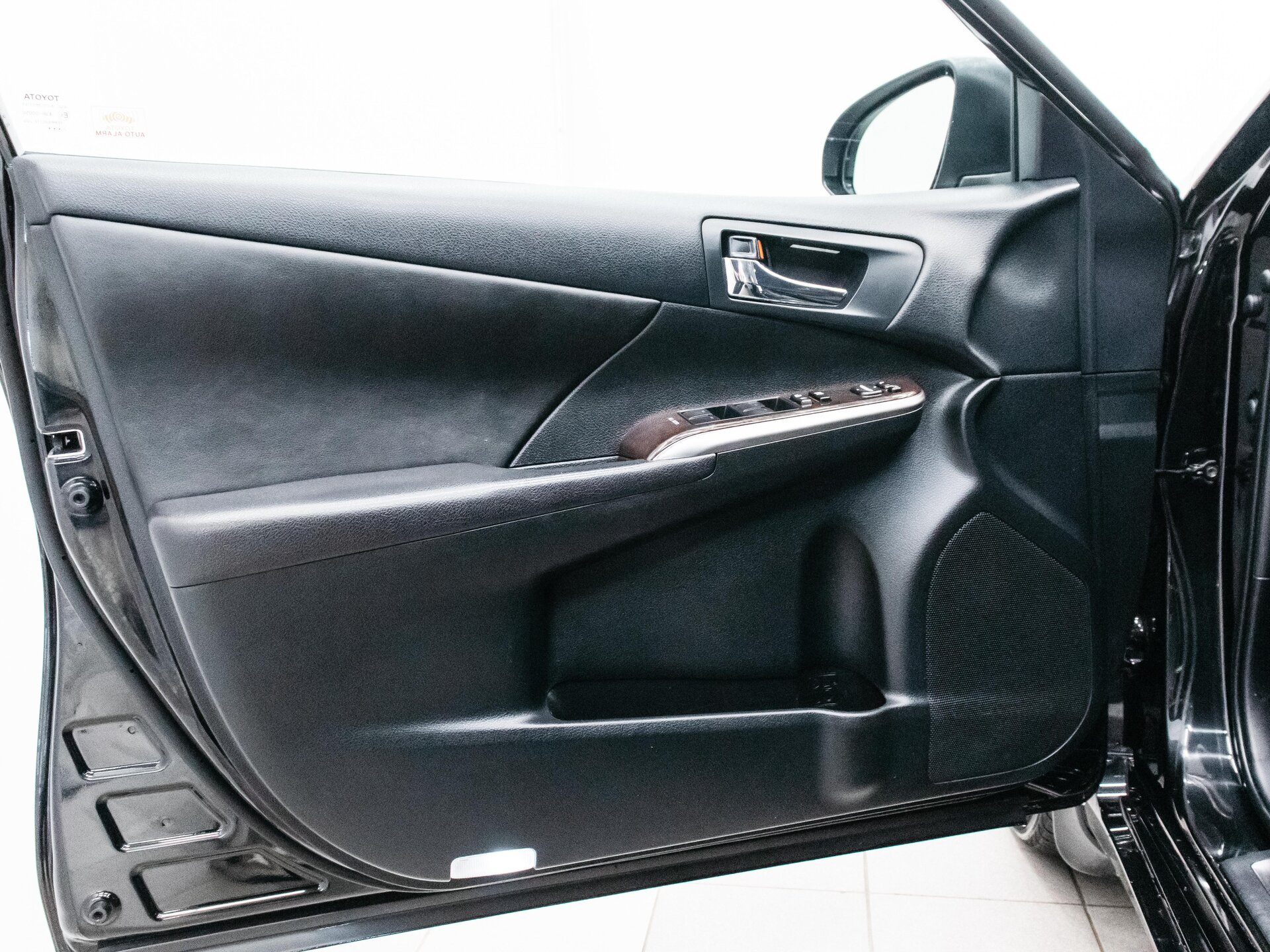 Toyota Camry 2017 9