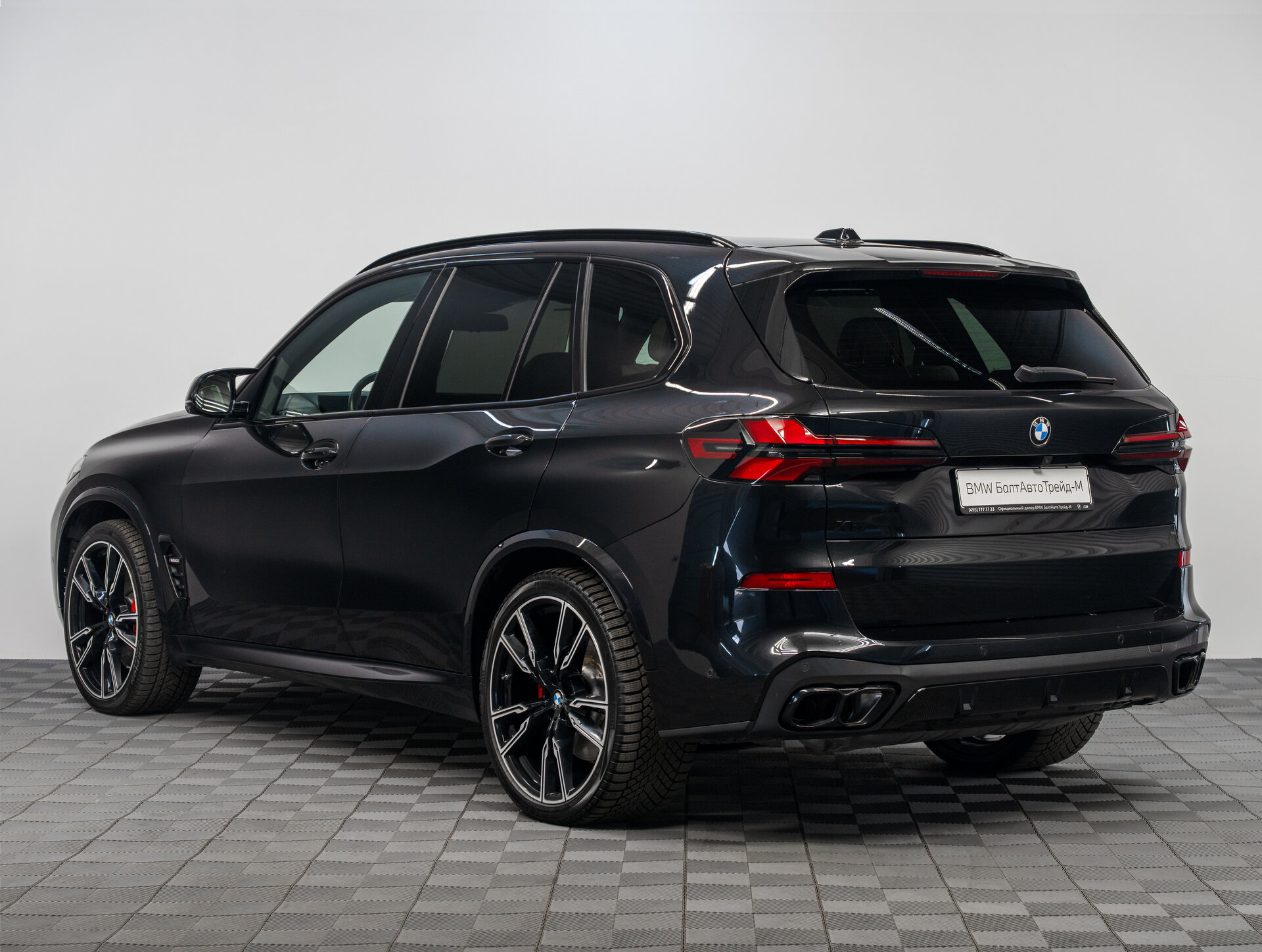 Автомобиль BMW X5 M60i 4.4 AT (530 л.с.) 4WD - 7