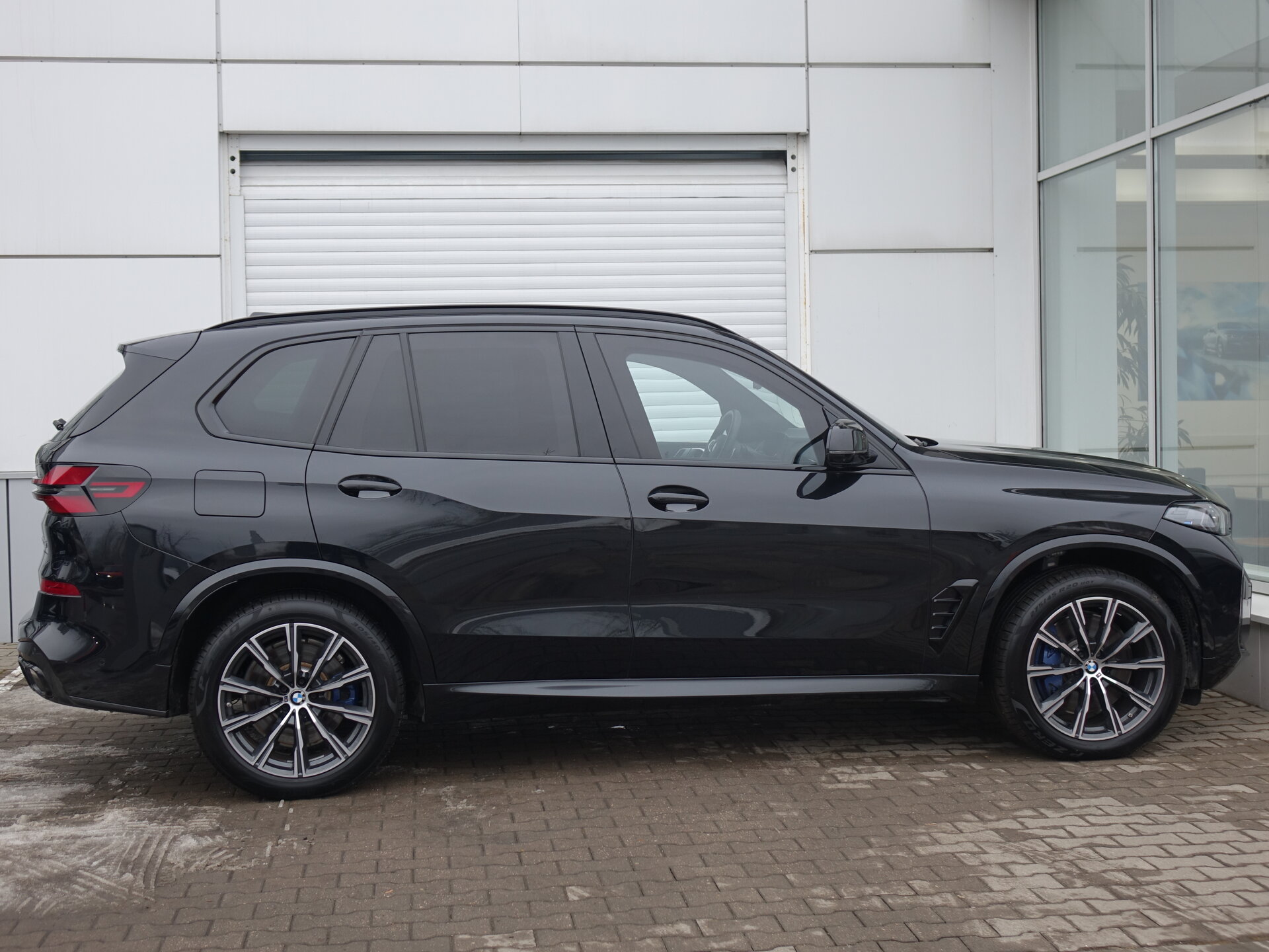 Автомобиль BMW X5 M60i 4.4 AT (530 л.с.) 4WD - 6