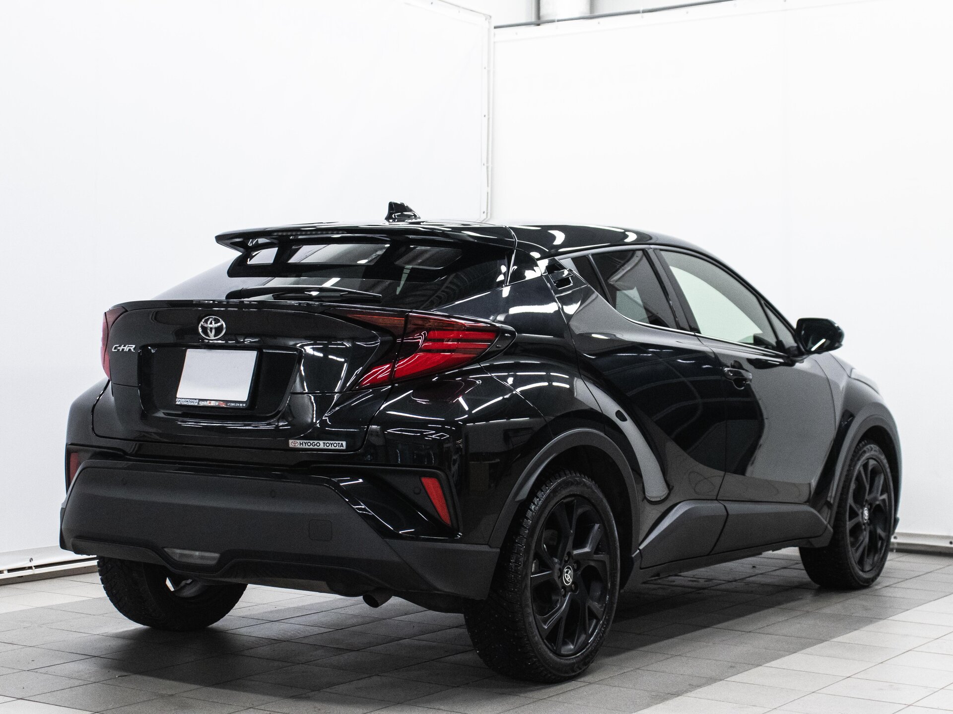 Toyota C-HR 2021 4