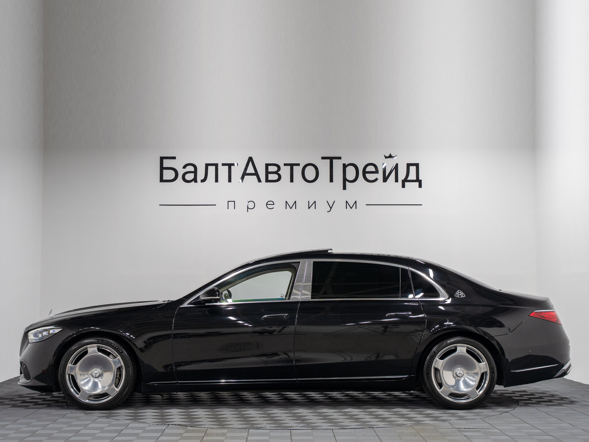 Автомобиль Mercedes-Benz Maybach S-Класс 580 4.0 AT (503 л.с.) 4WD - 13