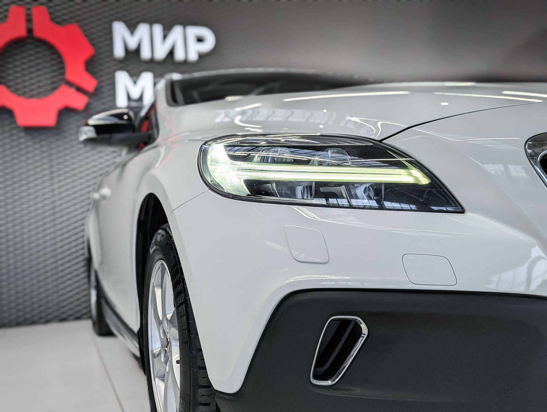Volvo V40 Cross Country, I Рестайлинг Kinetic, 2018, Хэтчбек 5 дв.