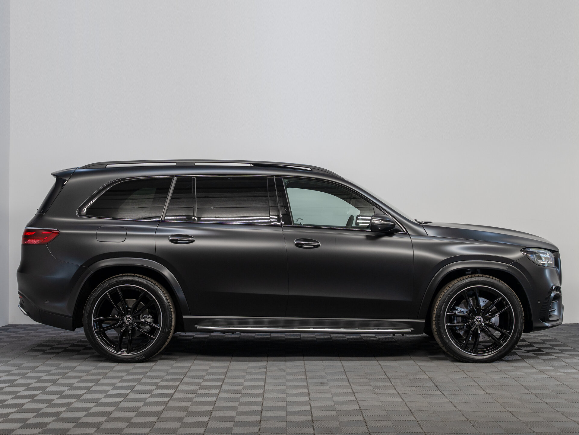 Автомобиль Mercedes-Benz GLS 450 d 3.0d AT (367 л.с.) 4WD - 4