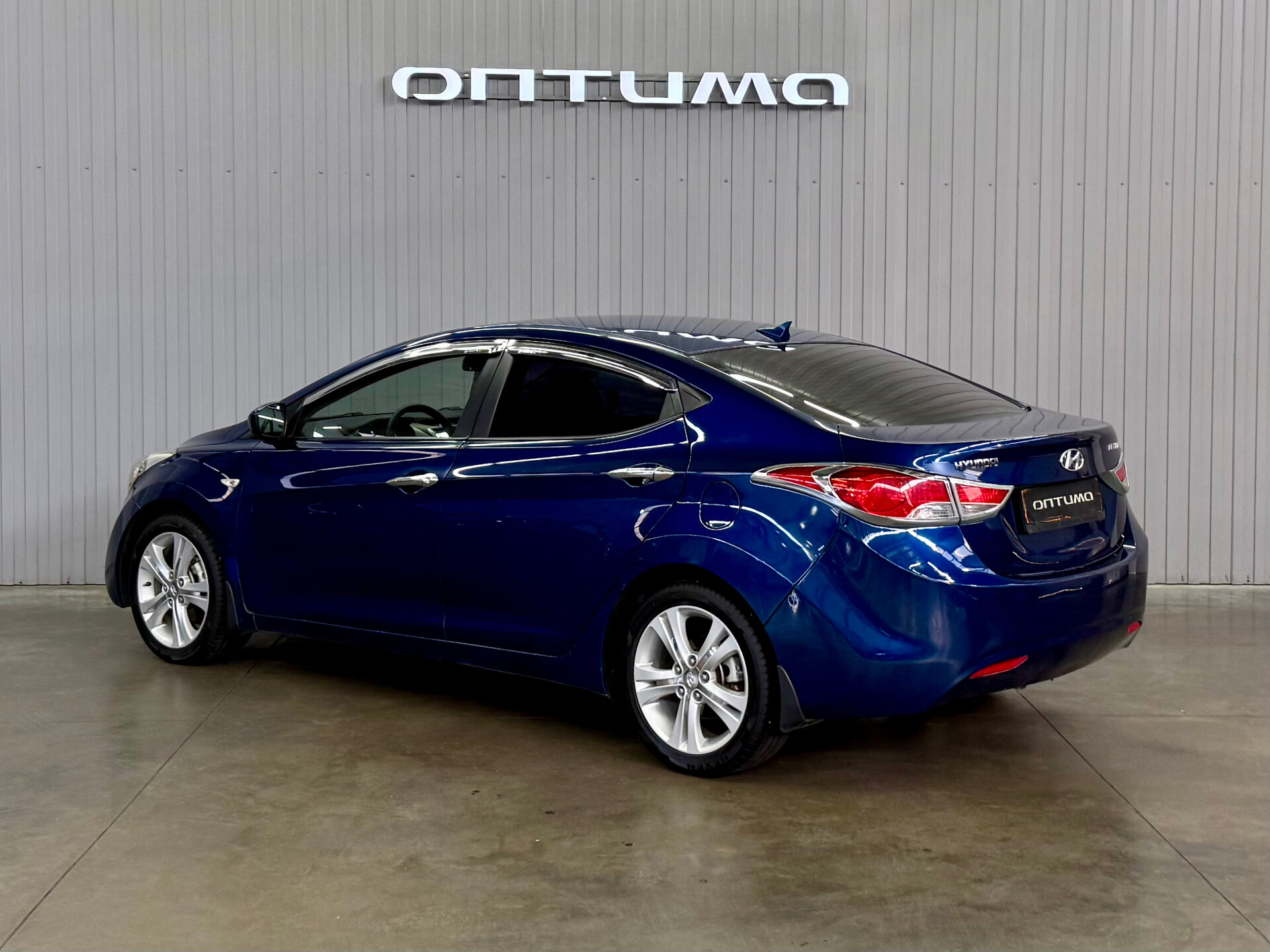 Hyundai Elantra 